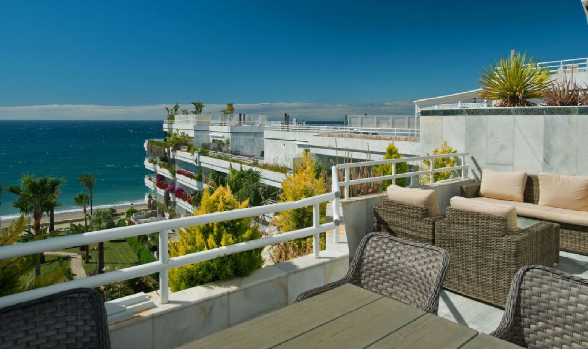 Resale - Apartment -
Marbella