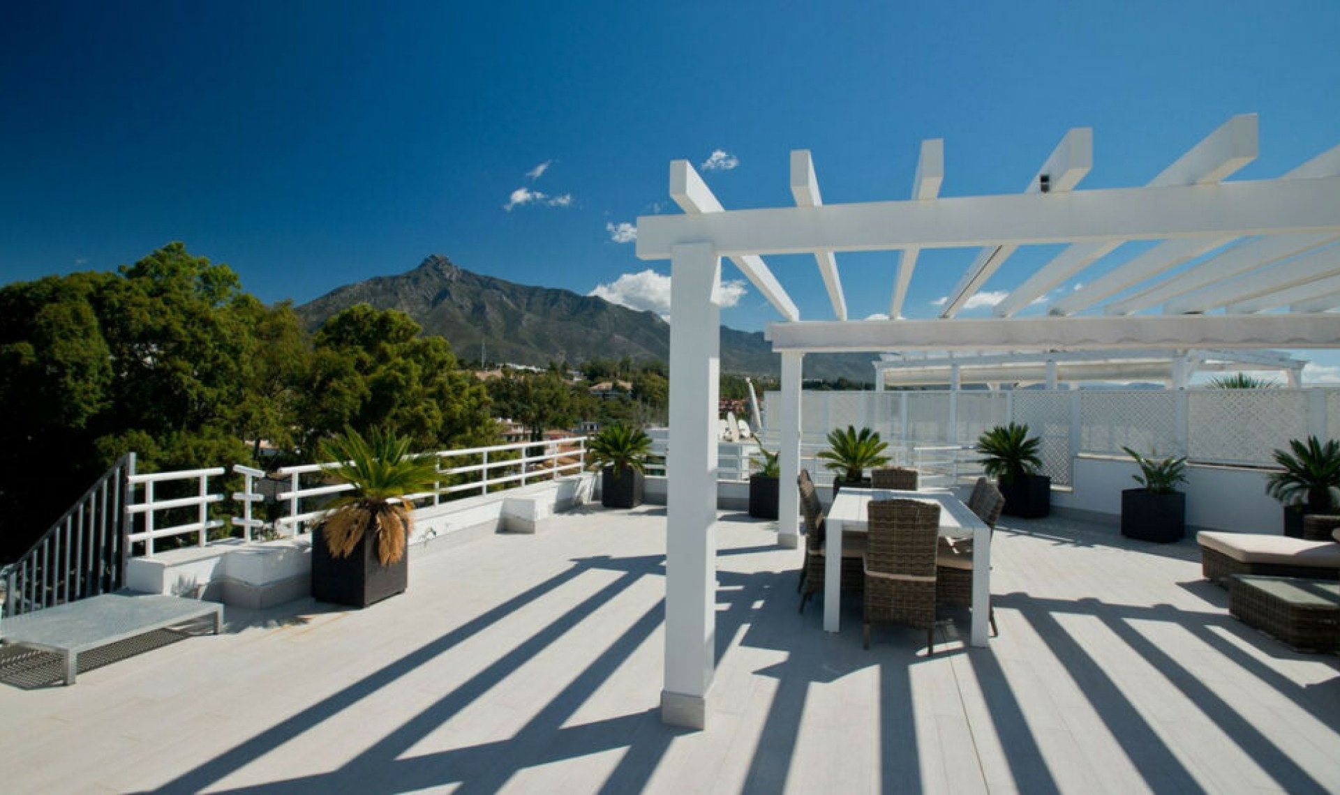 Resale - Apartment -
Marbella