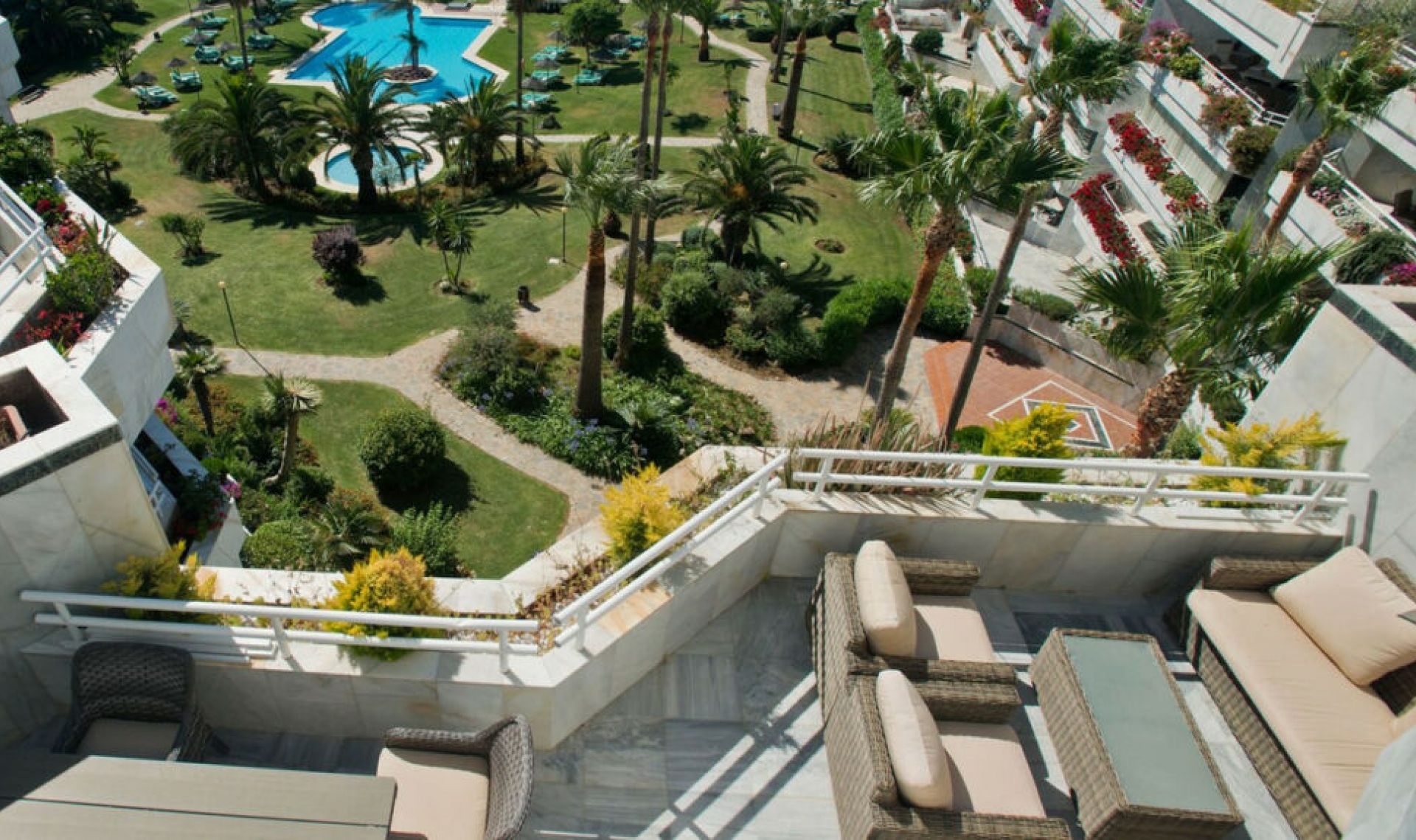 Resale - Apartment -
Marbella