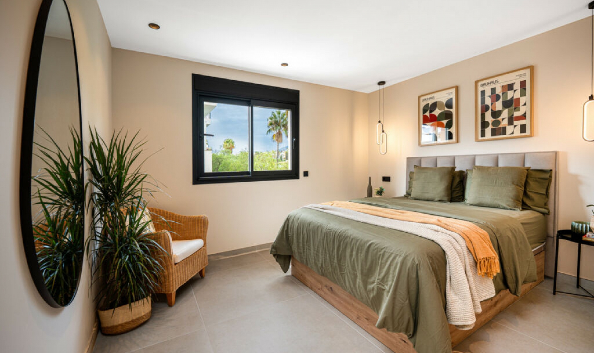 Resale - Apartment -
Marbella