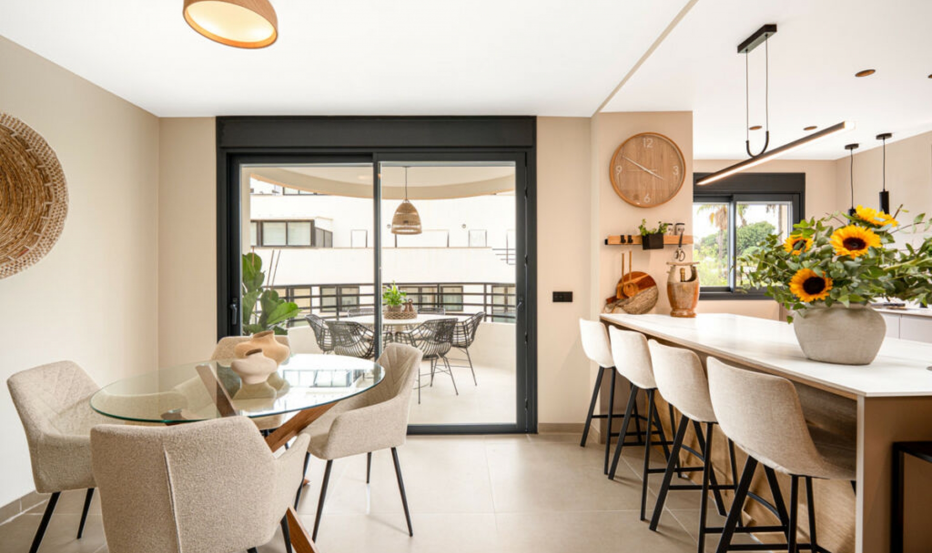 Resale - Apartment -
Marbella