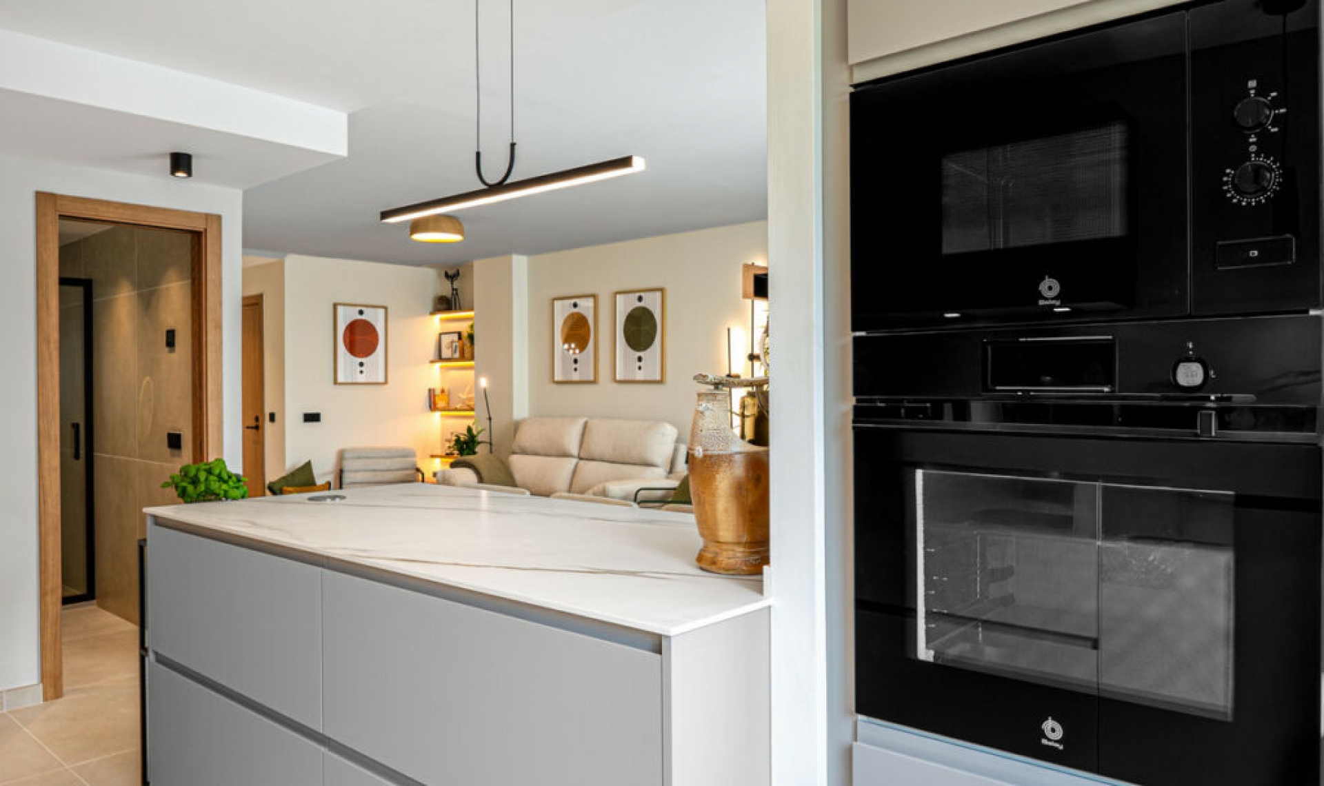 Resale - Apartment -
Marbella