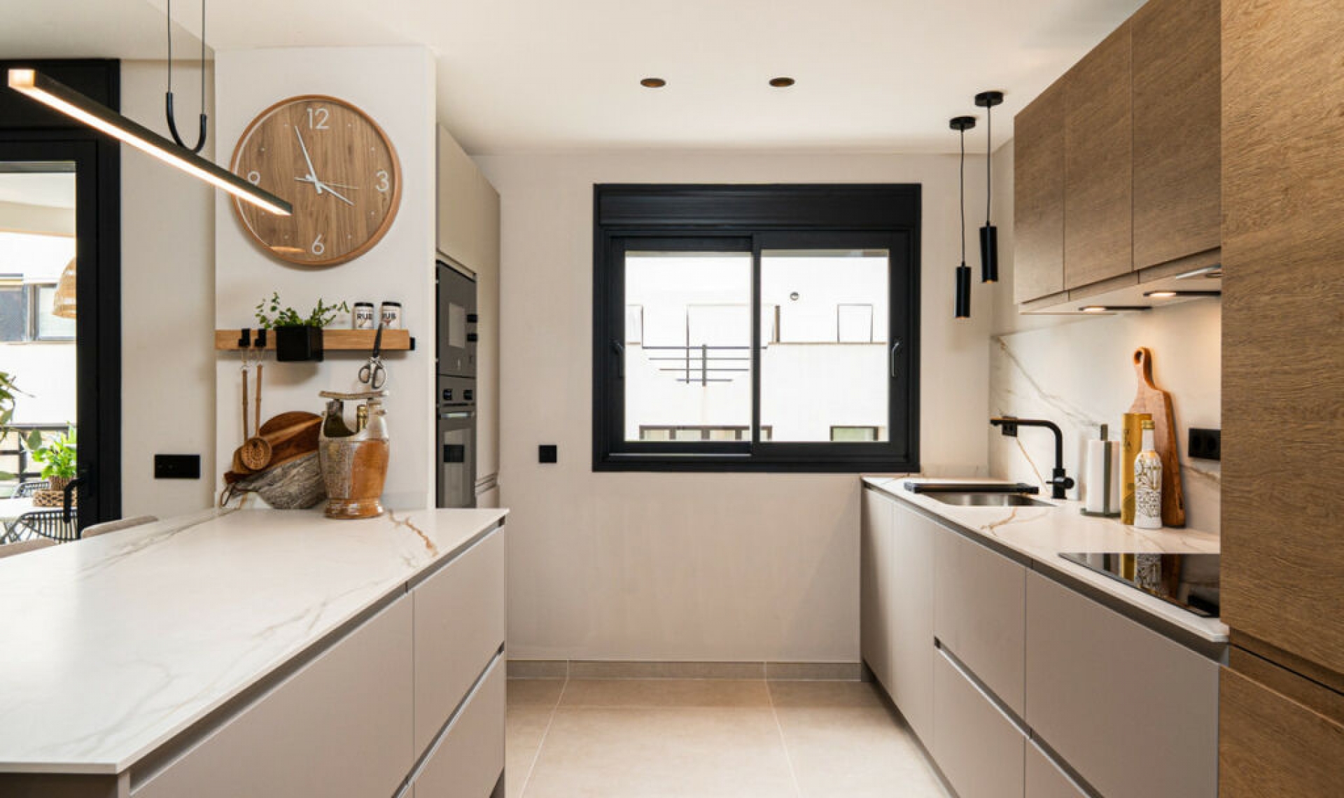 Resale - Apartment -
Marbella