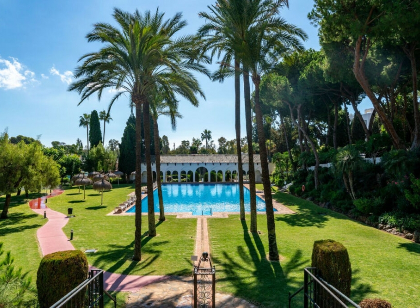 Resale - Apartment -
Marbella