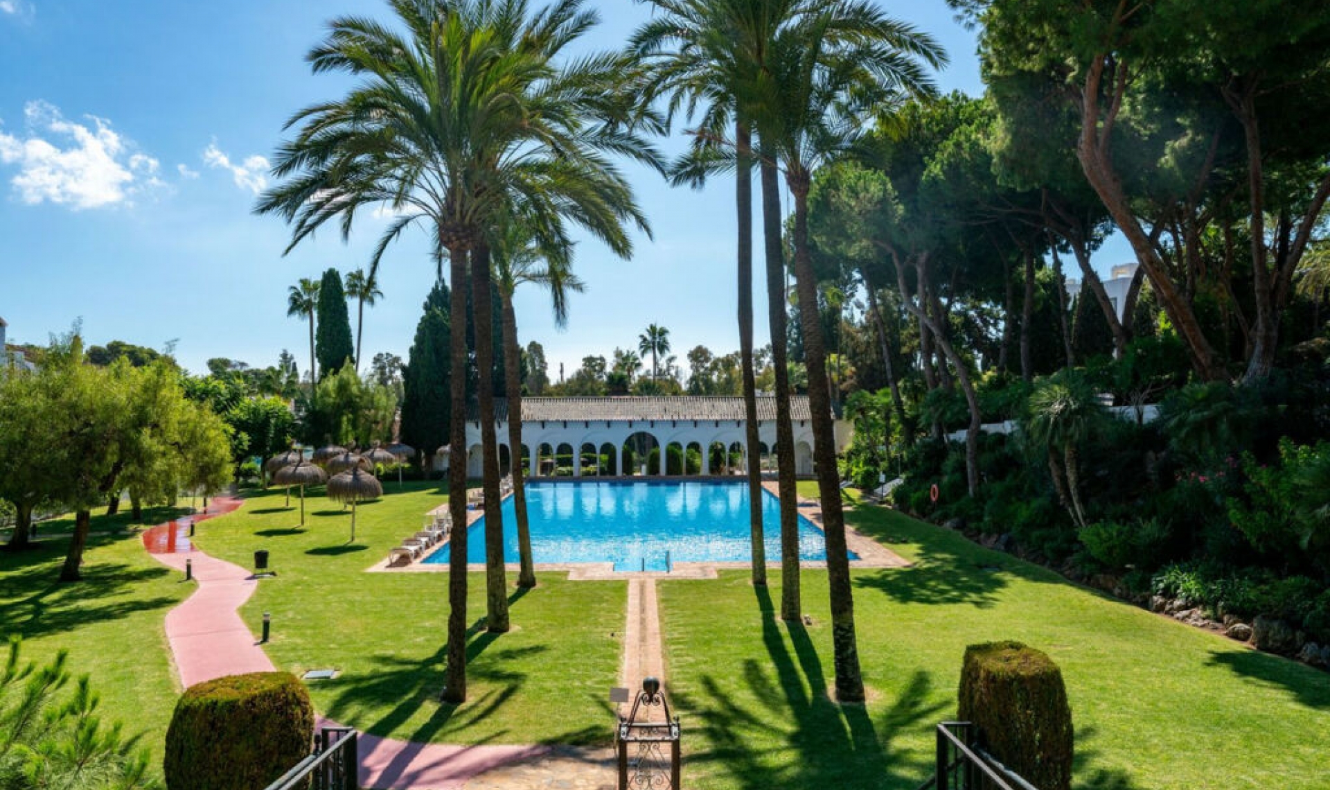 Resale - Apartment -
Marbella