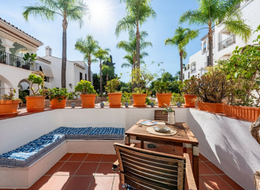 Resale - Apartment -
Marbella
