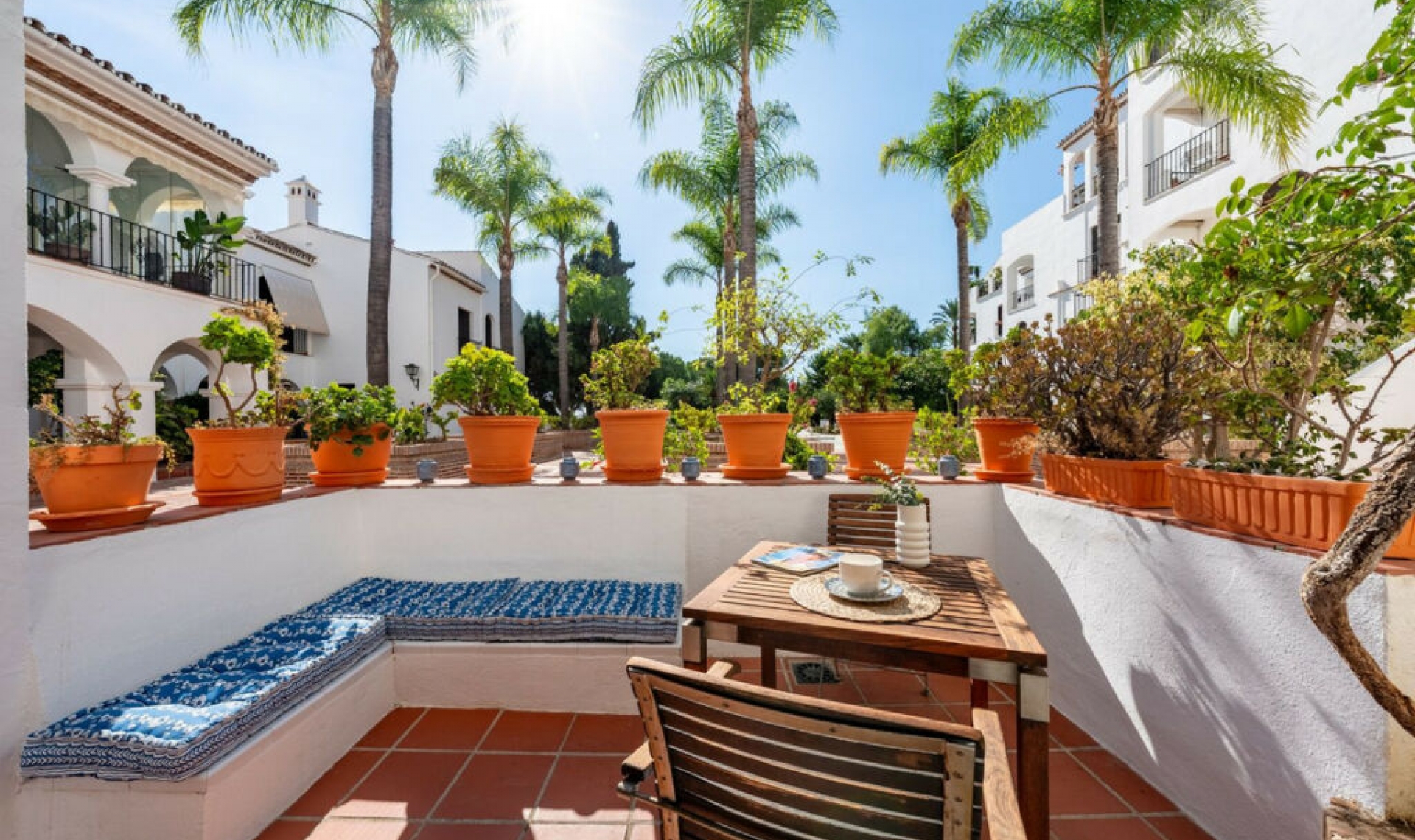 Resale - Apartment -
Marbella