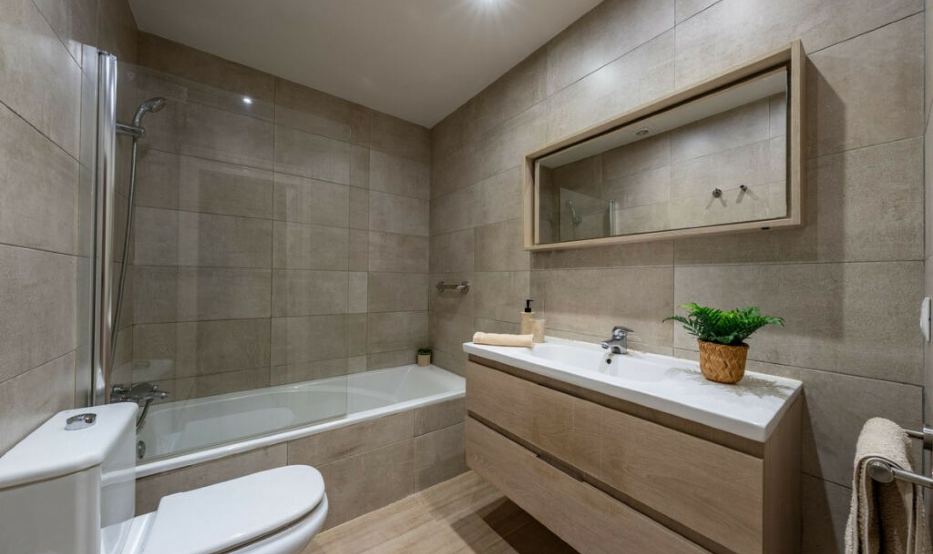 Resale - Apartment -
Marbella