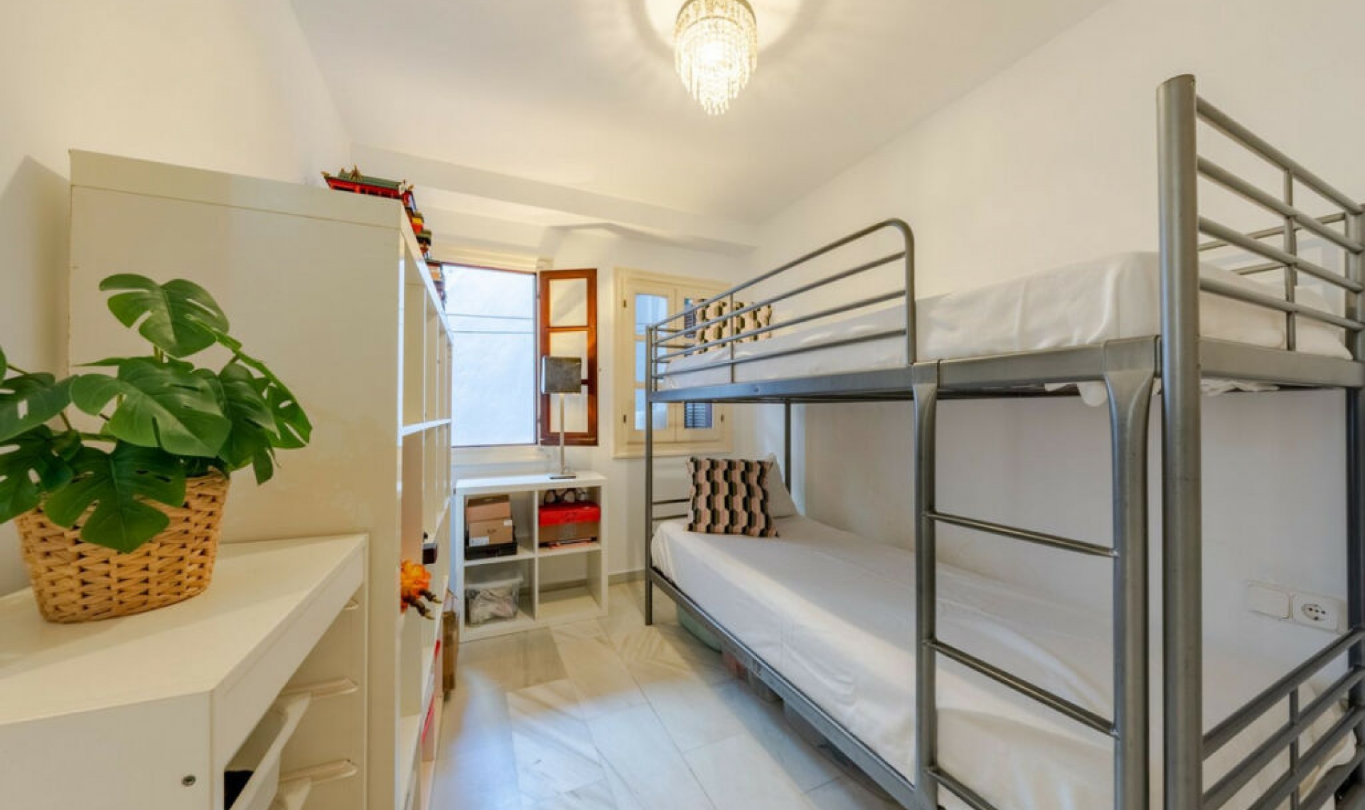 Resale - Apartment -
Marbella