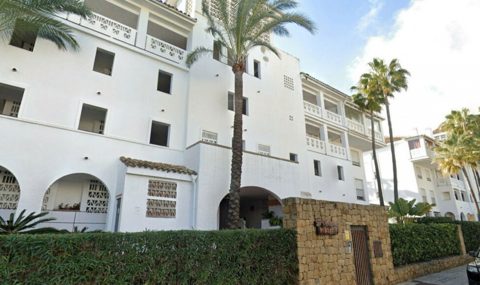 Resale - Apartment -
Marbella