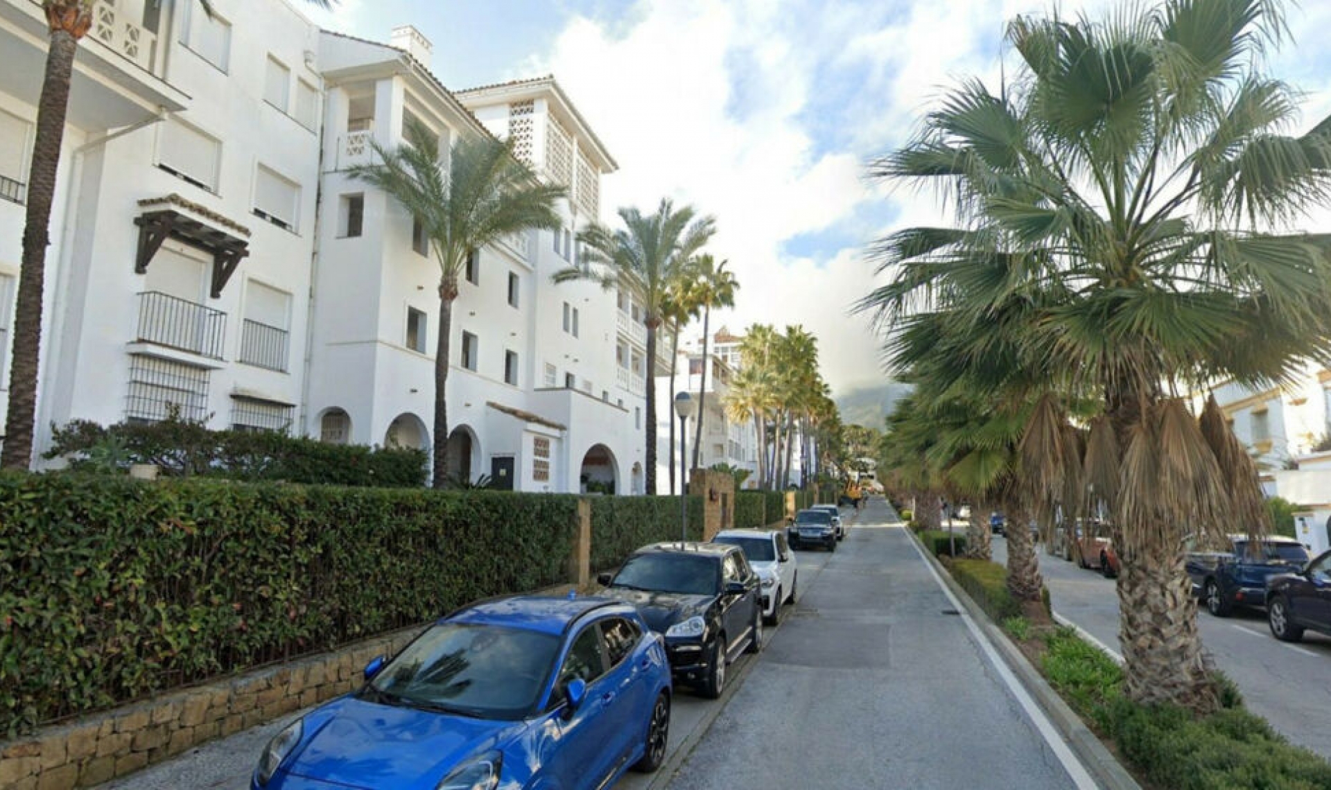 Resale - Apartment -
Marbella