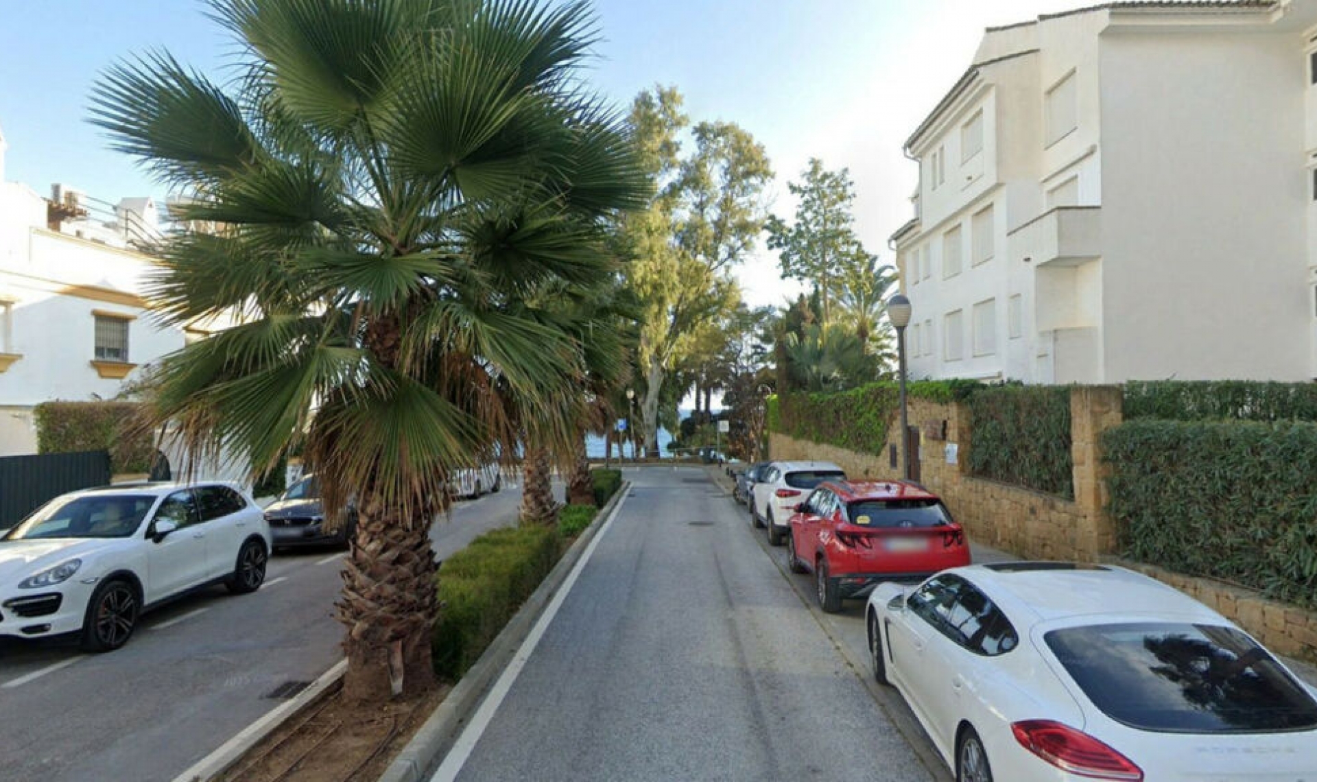 Resale - Apartment -
Marbella