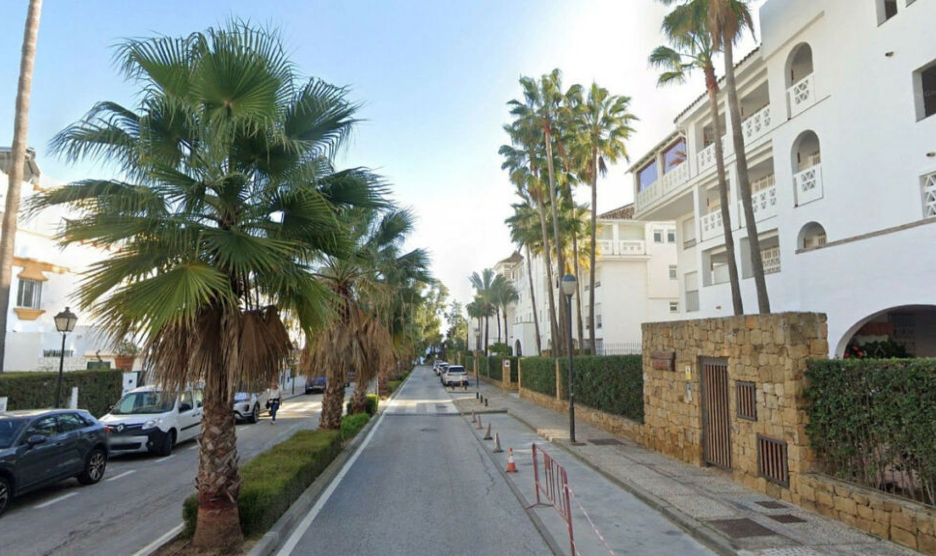 Resale - Apartment -
Marbella
