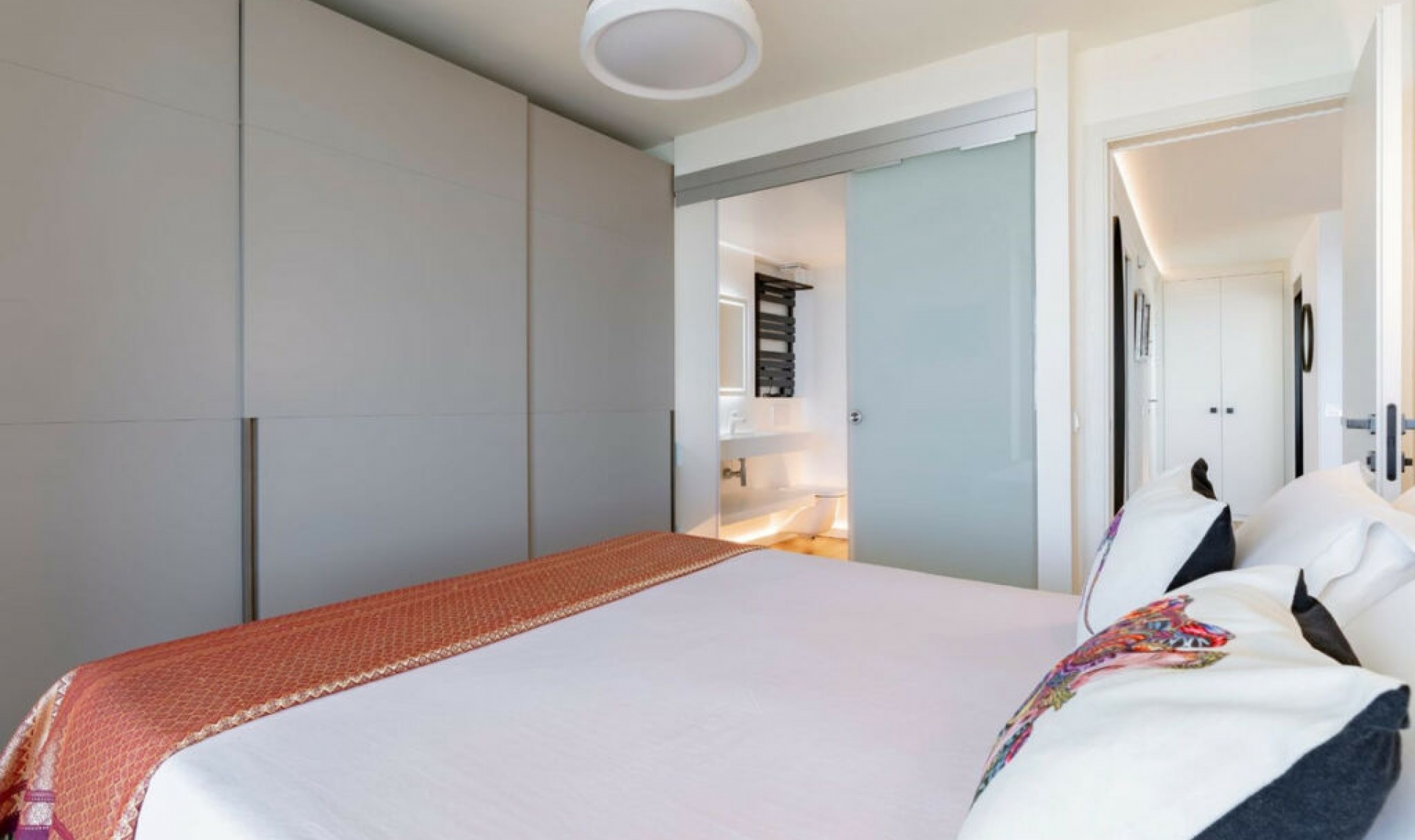 Resale - Apartment -
Marbella