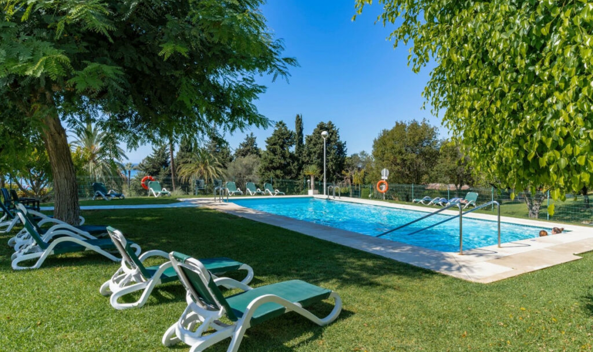 Resale - Apartment -
Marbella