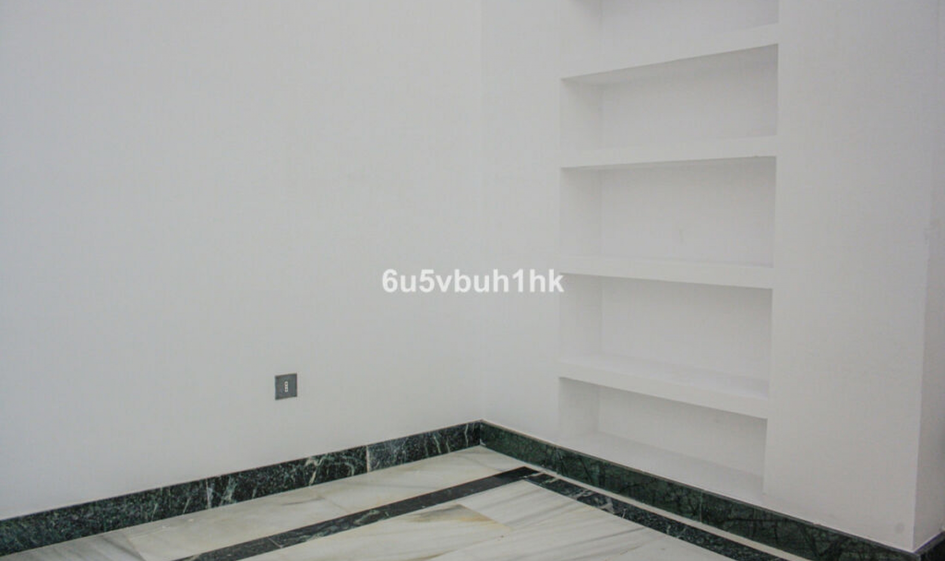 Resale - Apartment -
Marbella