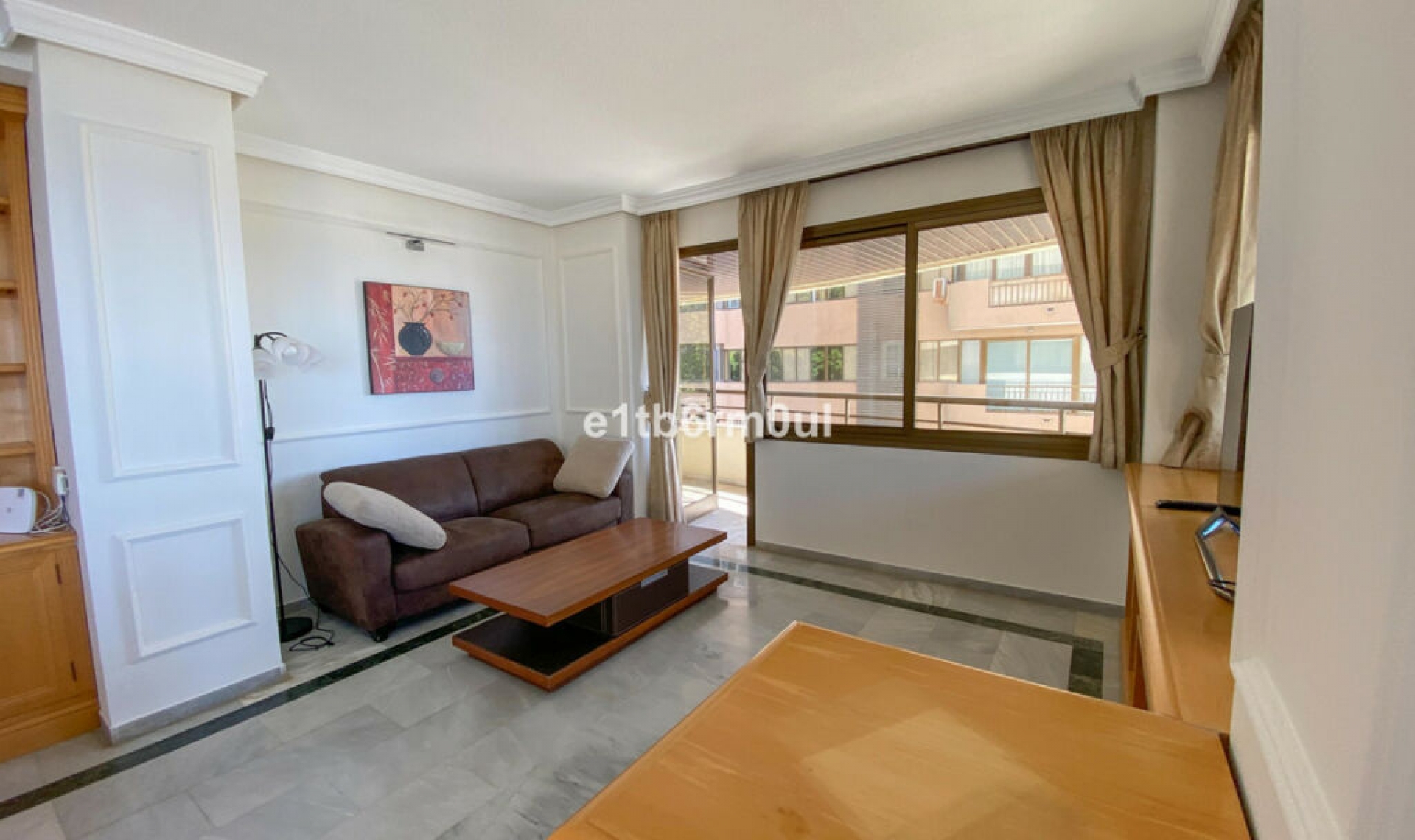 Resale - Apartment -
Marbella