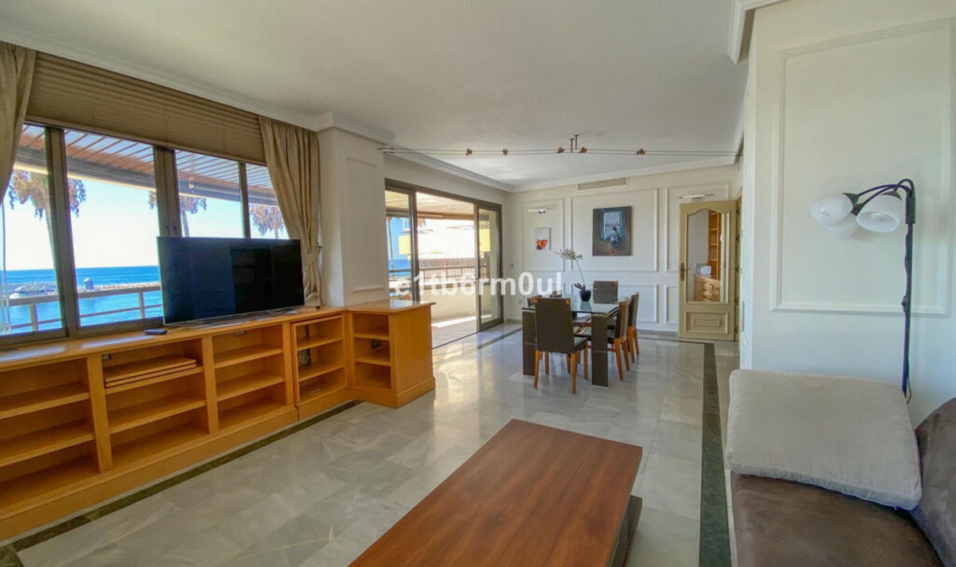 Resale - Apartment -
Marbella