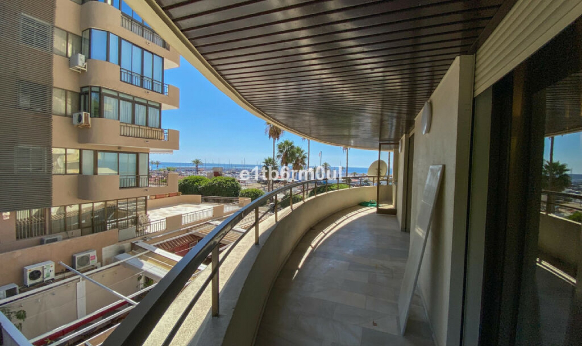 Resale - Apartment -
Marbella