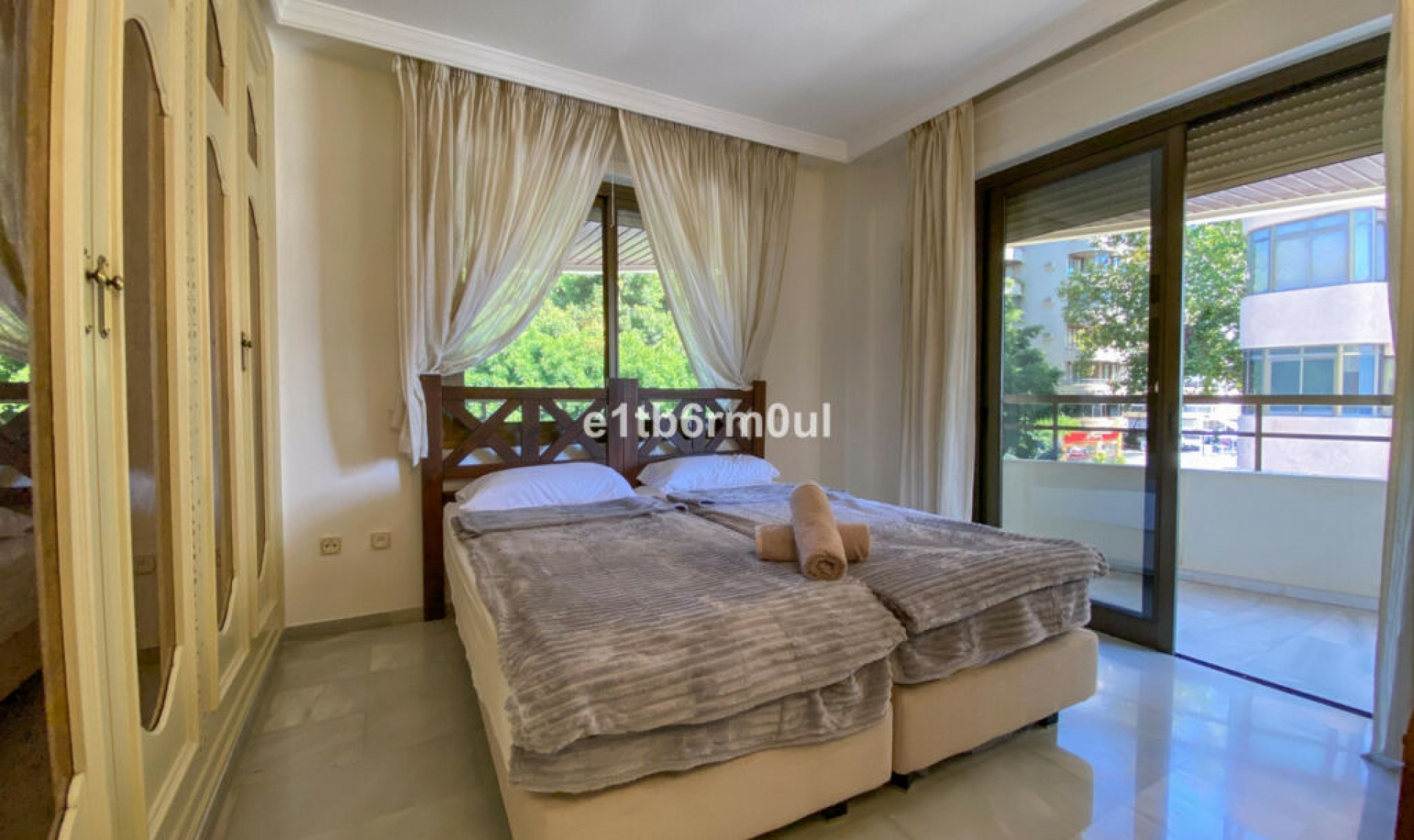 Resale - Apartment -
Marbella