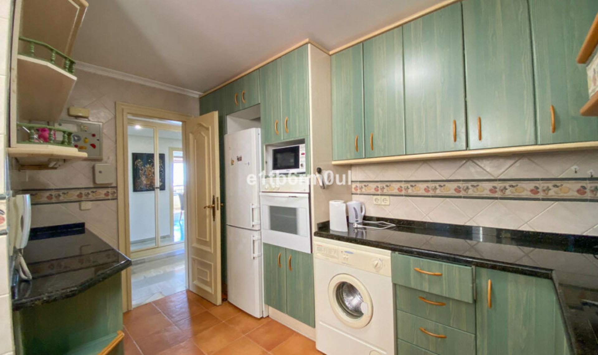 Resale - Apartment -
Marbella