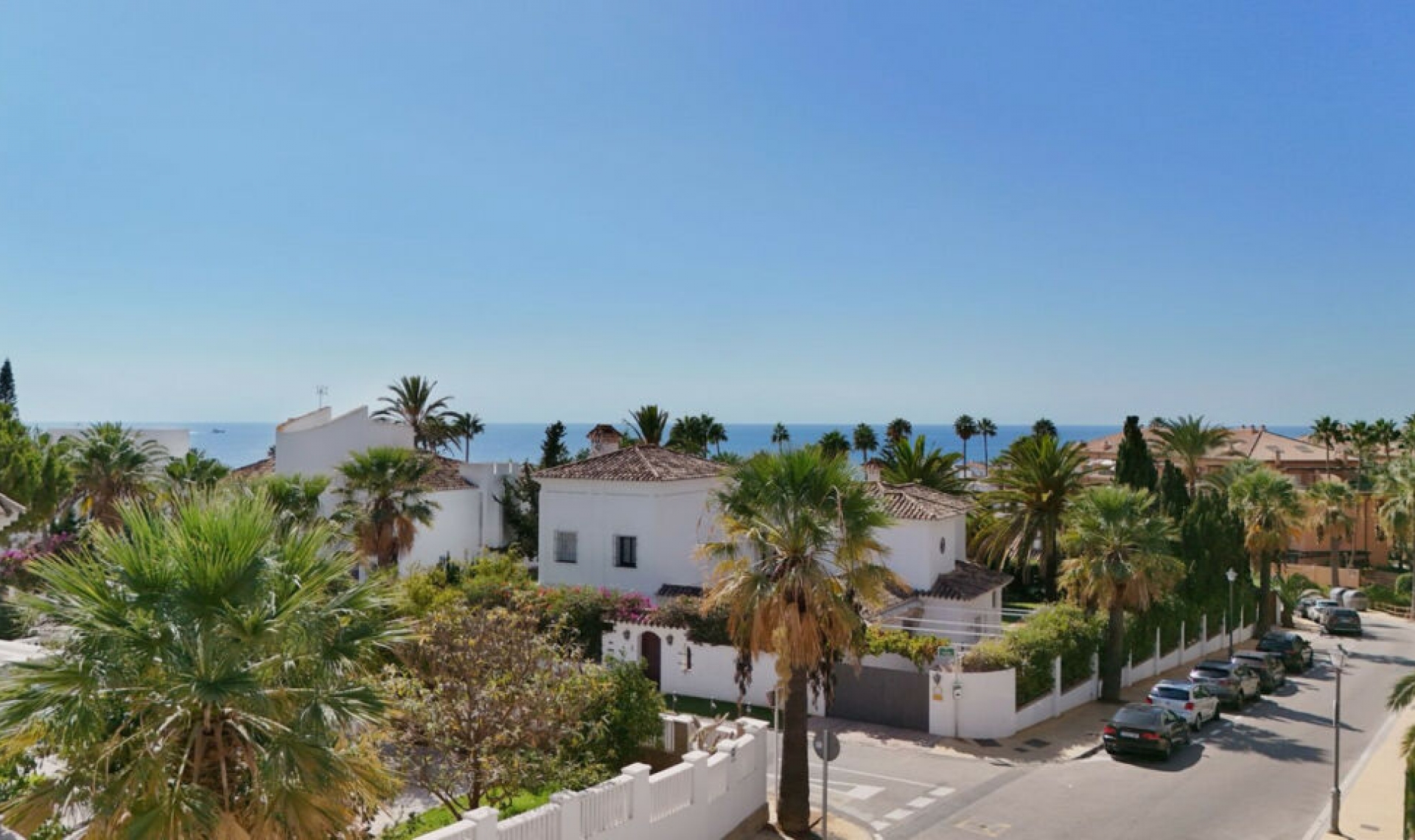 Resale - Apartment -
Marbella