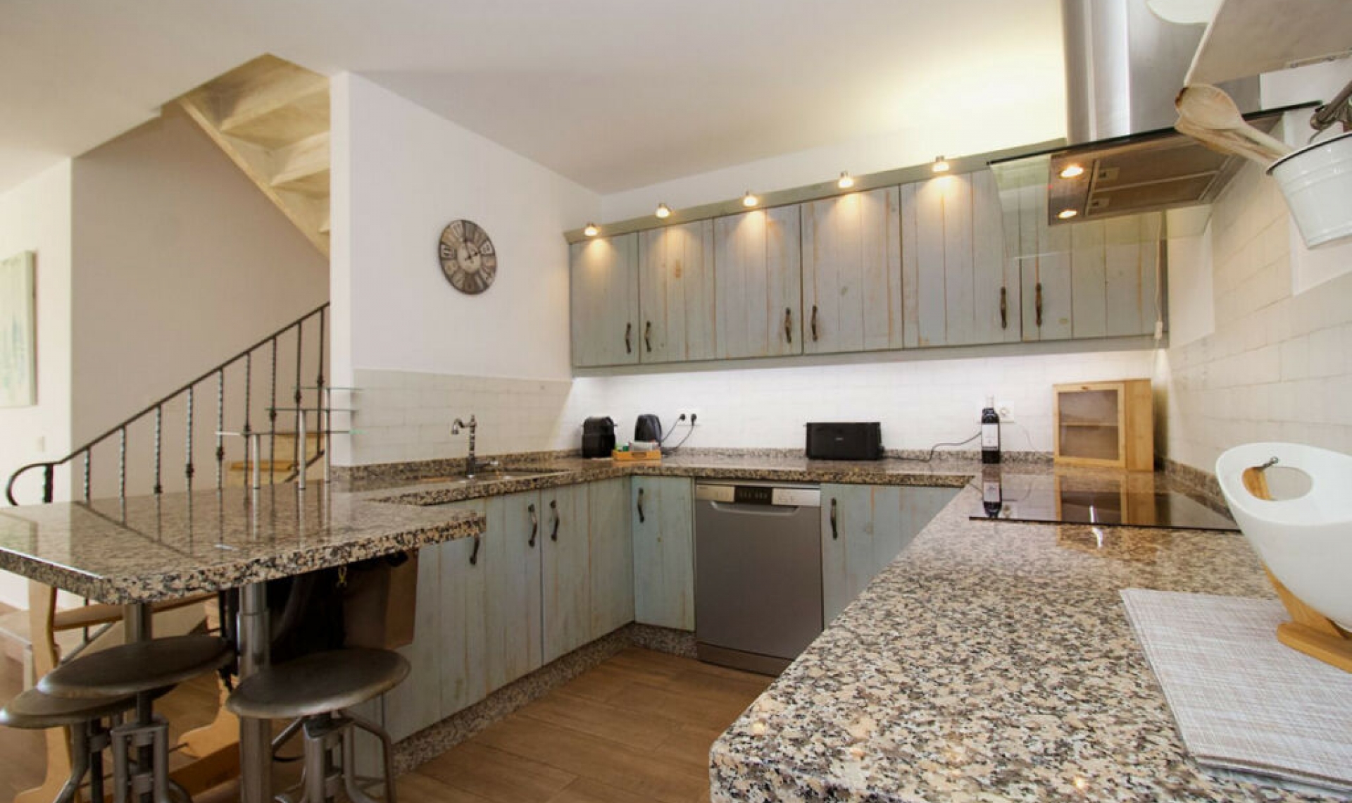 Resale - Apartment -
Marbella