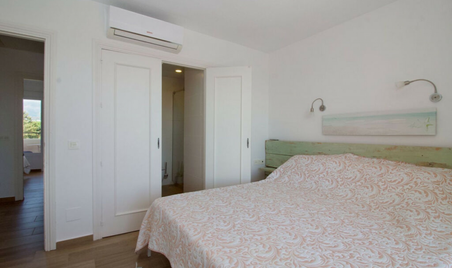 Resale - Apartment -
Marbella