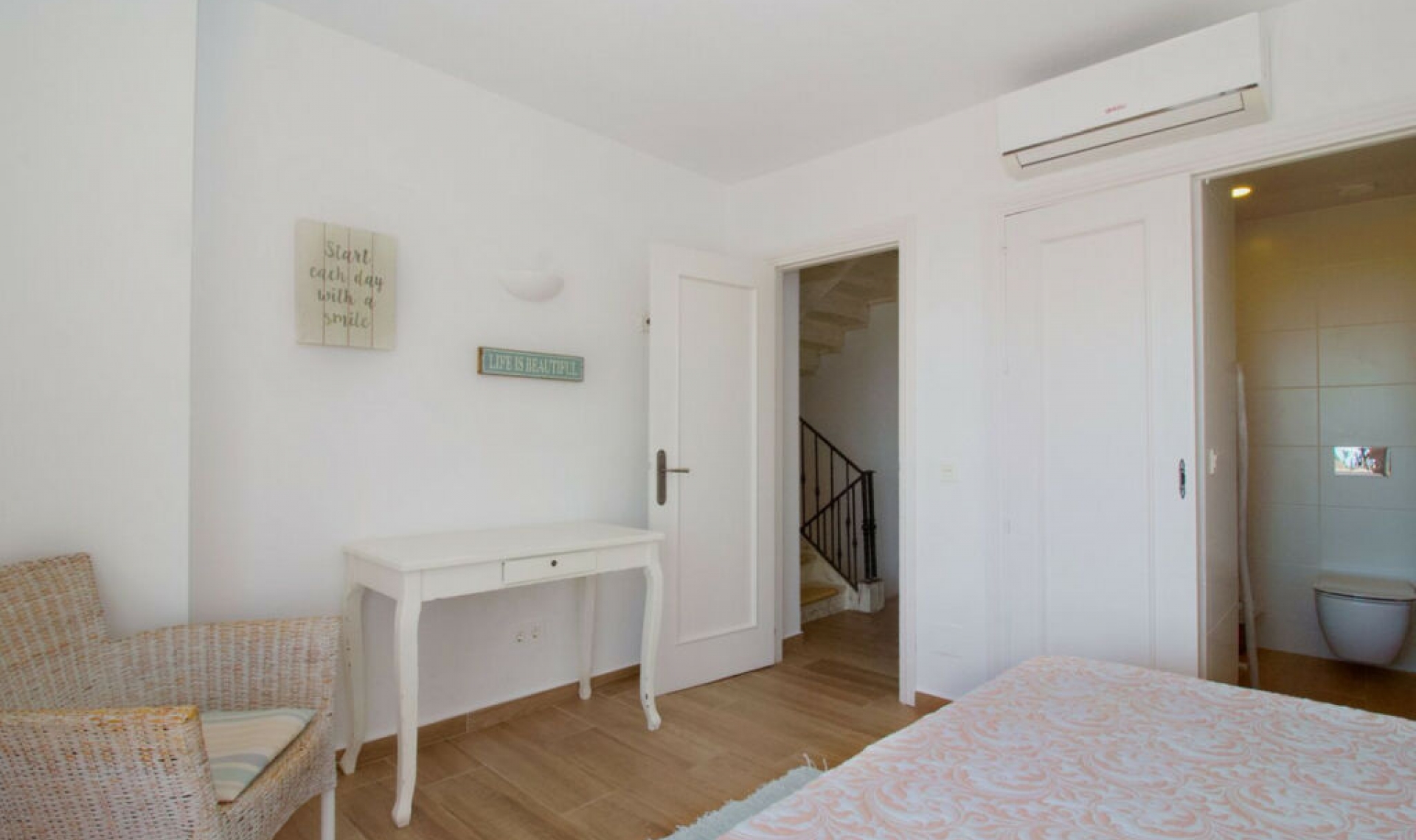 Resale - Apartment -
Marbella