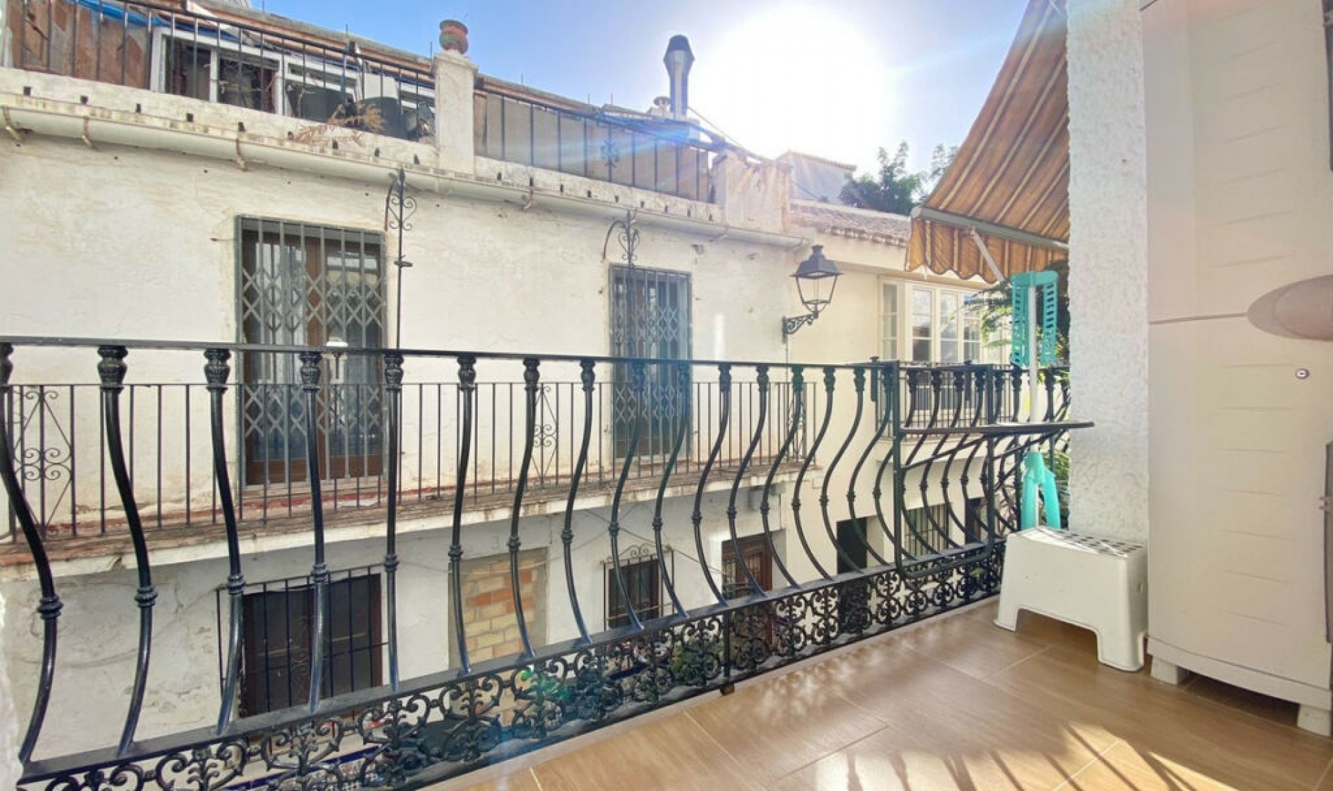 Resale - Apartment -
Marbella