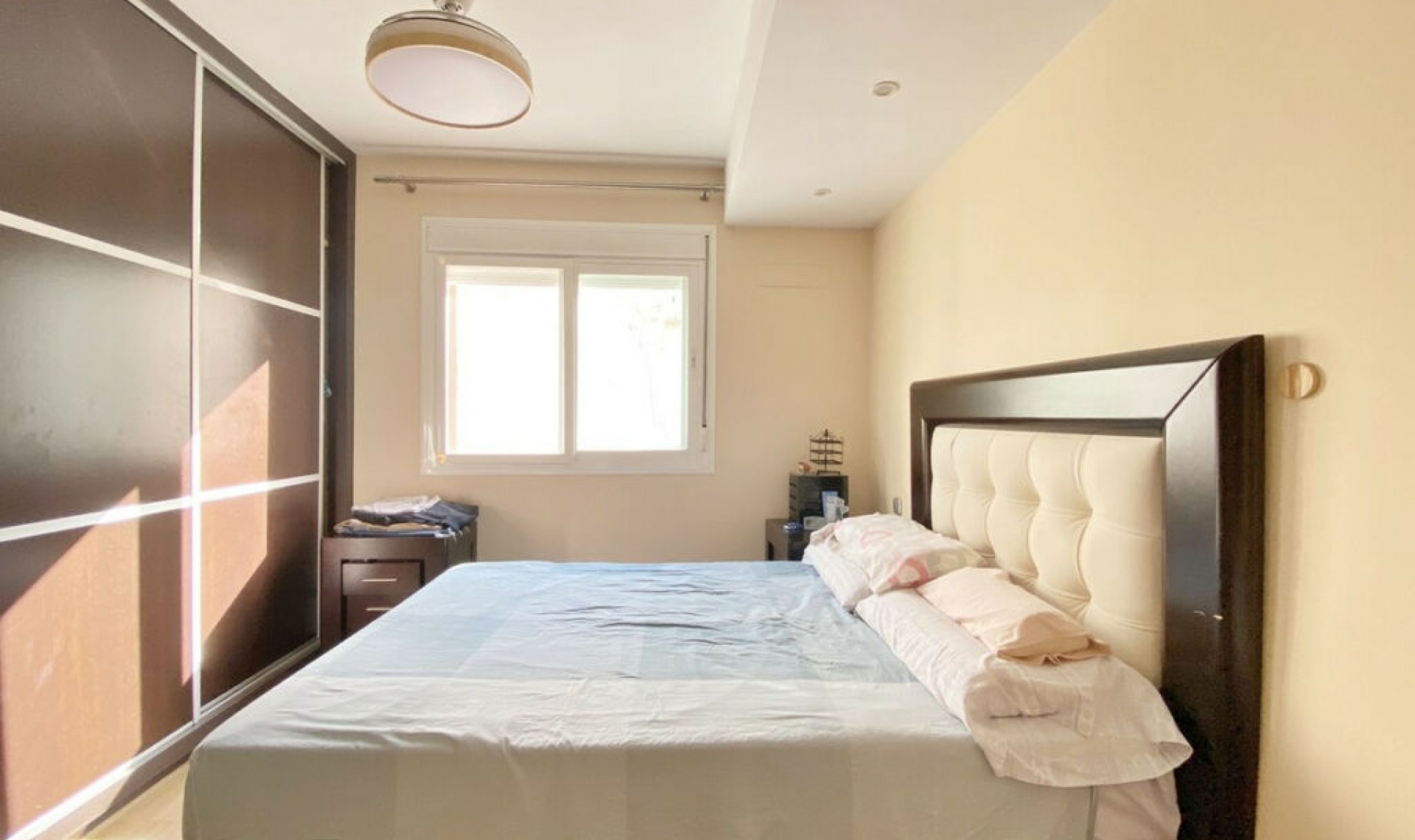 Resale - Apartment -
Marbella