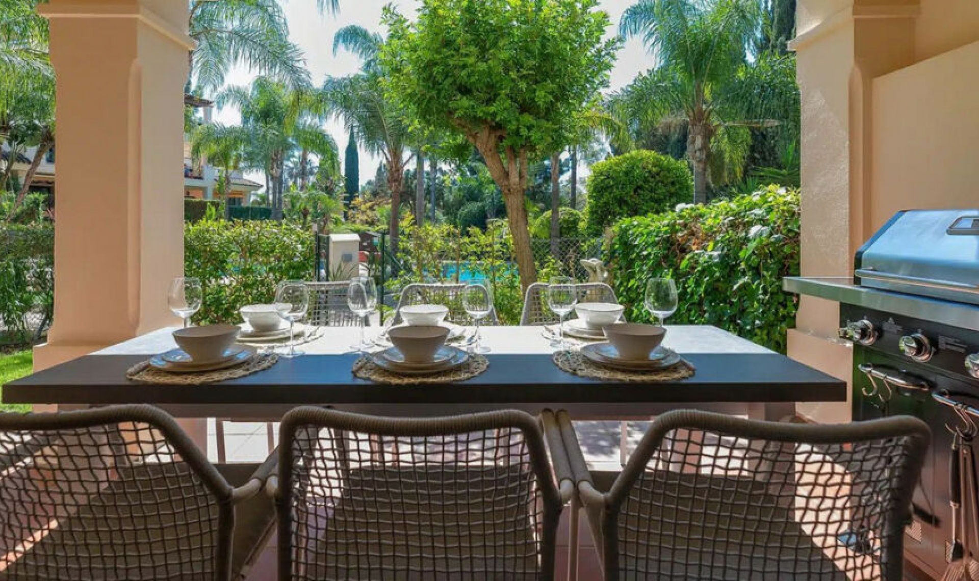 Resale - Apartment -
Marbella