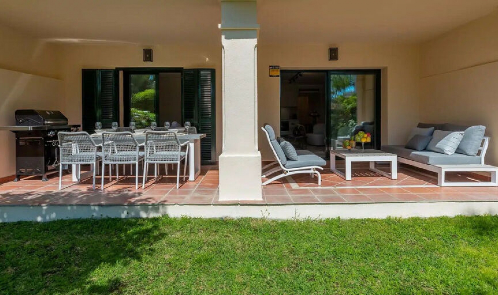 Resale - Apartment -
Marbella