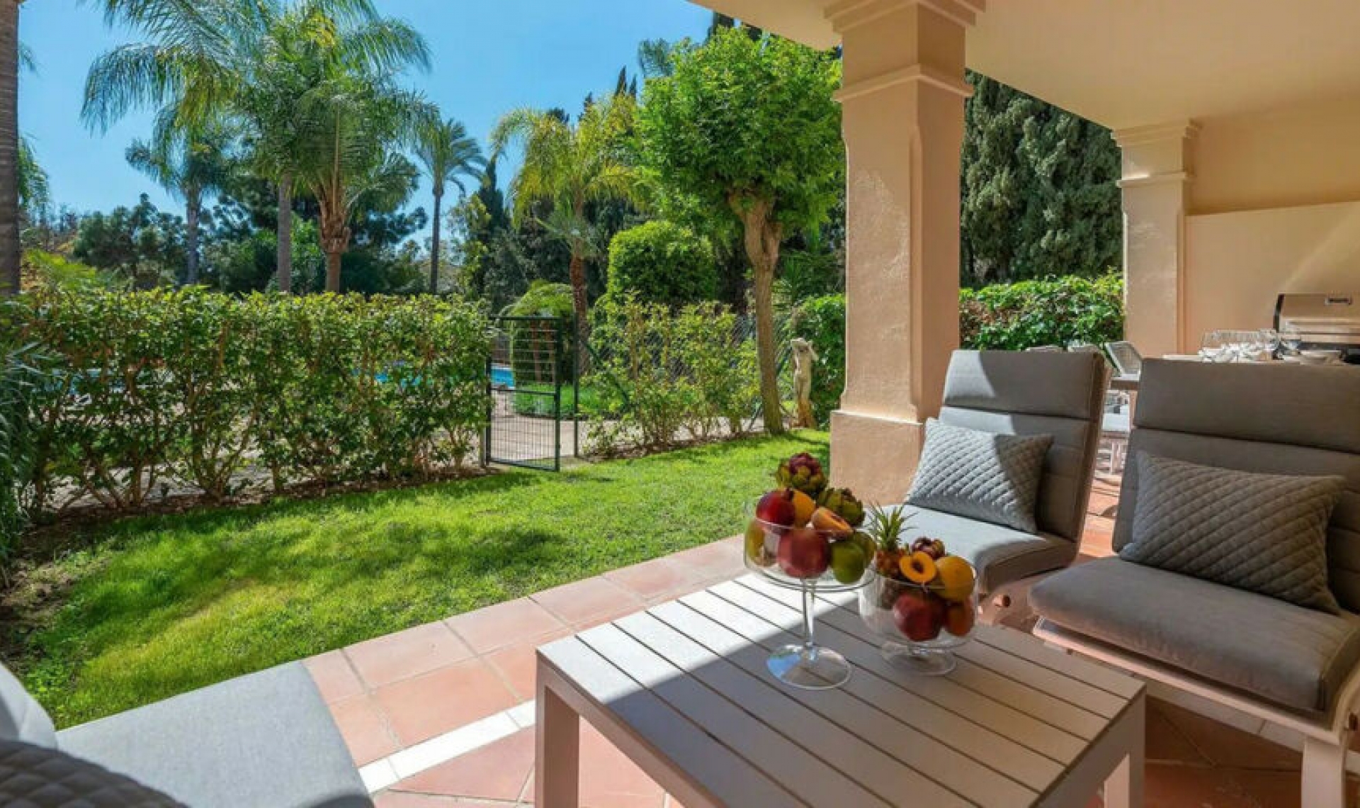 Resale - Apartment -
Marbella