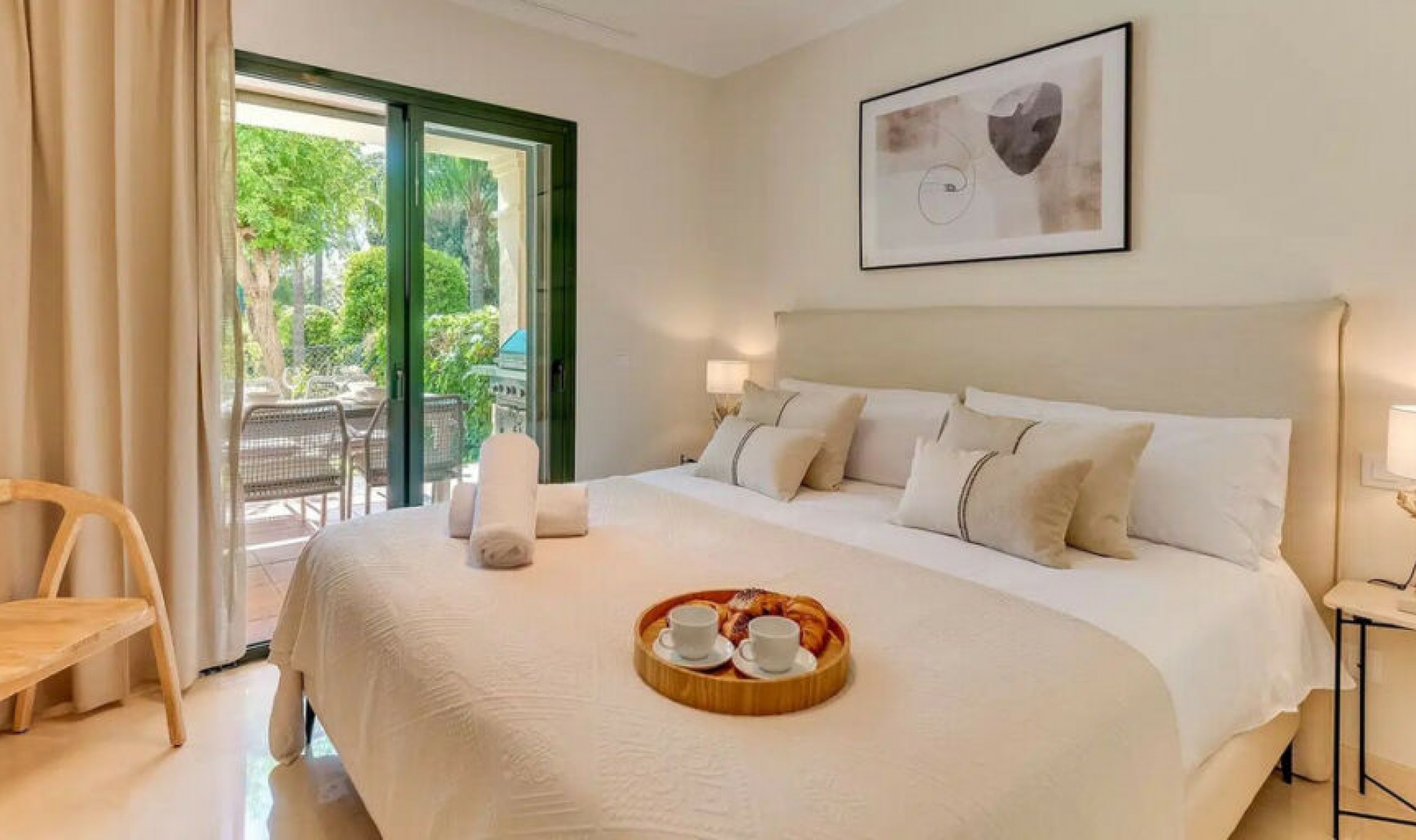 Resale - Apartment -
Marbella