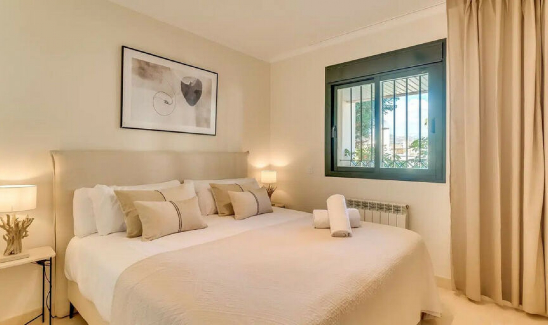 Resale - Apartment -
Marbella