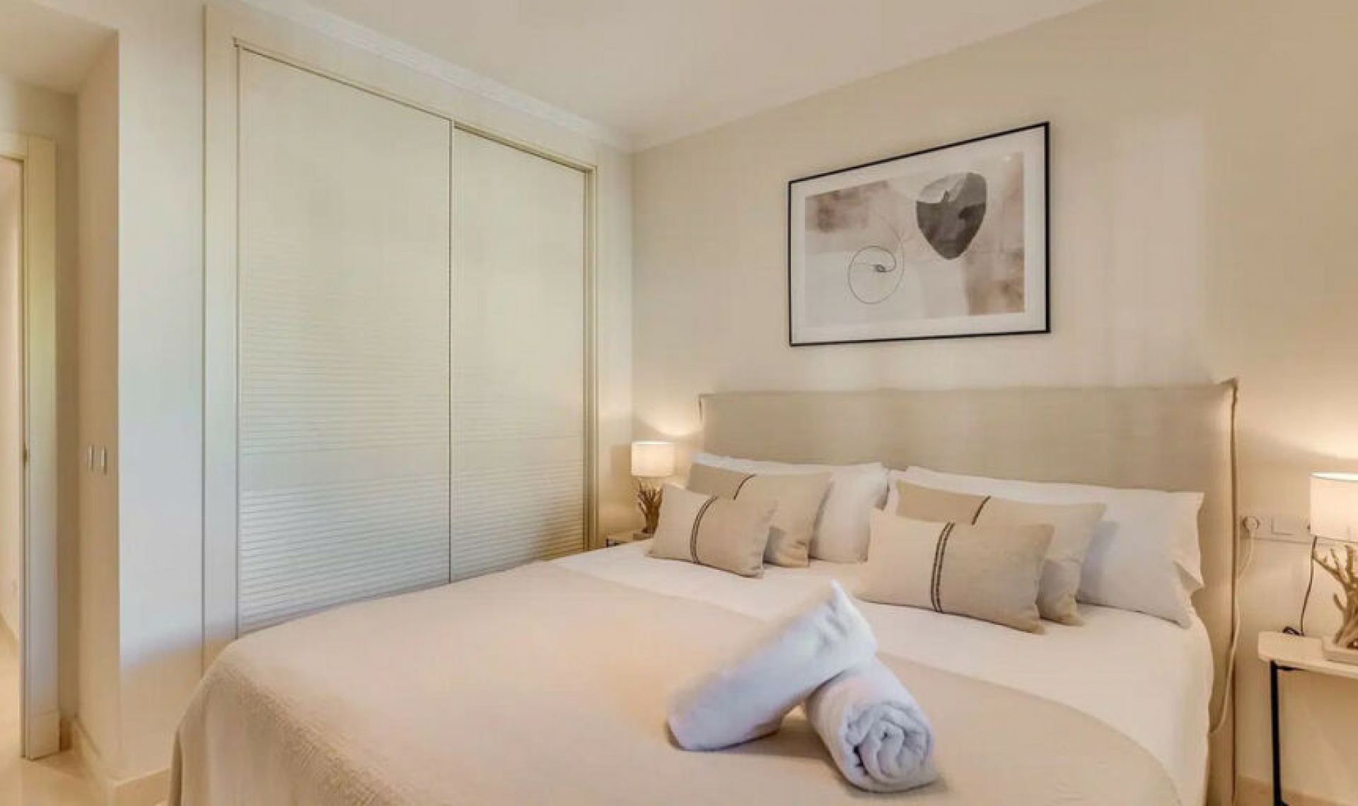 Resale - Apartment -
Marbella