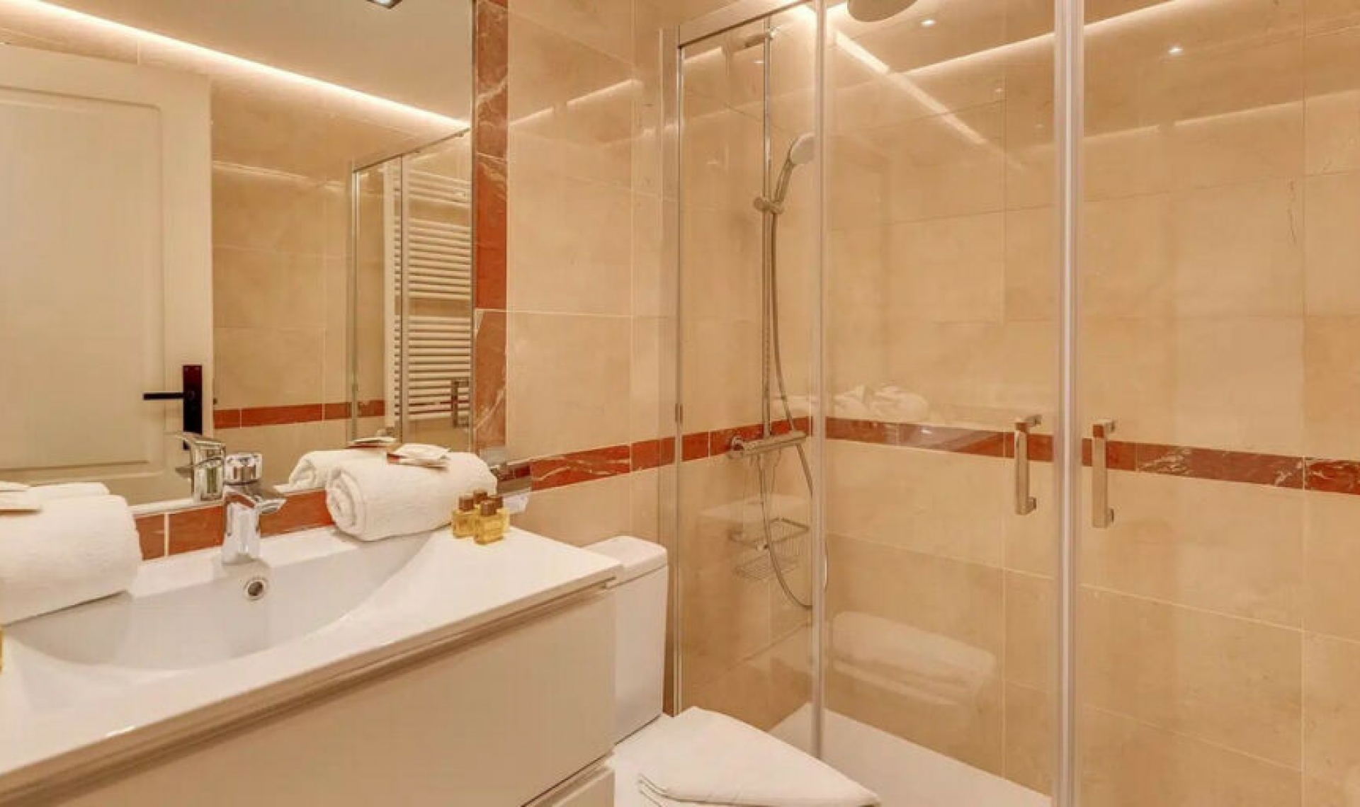 Resale - Apartment -
Marbella