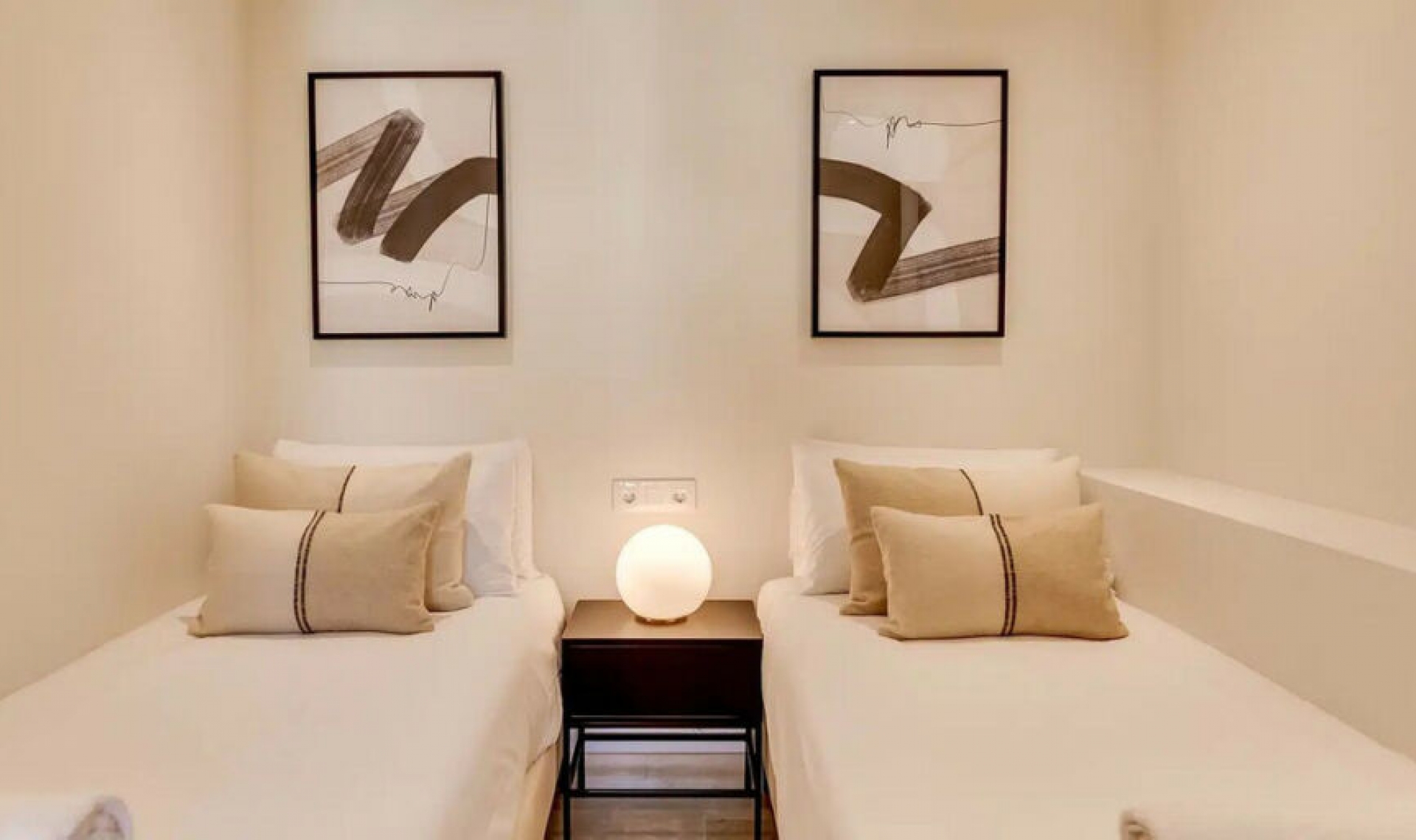 Resale - Apartment -
Marbella