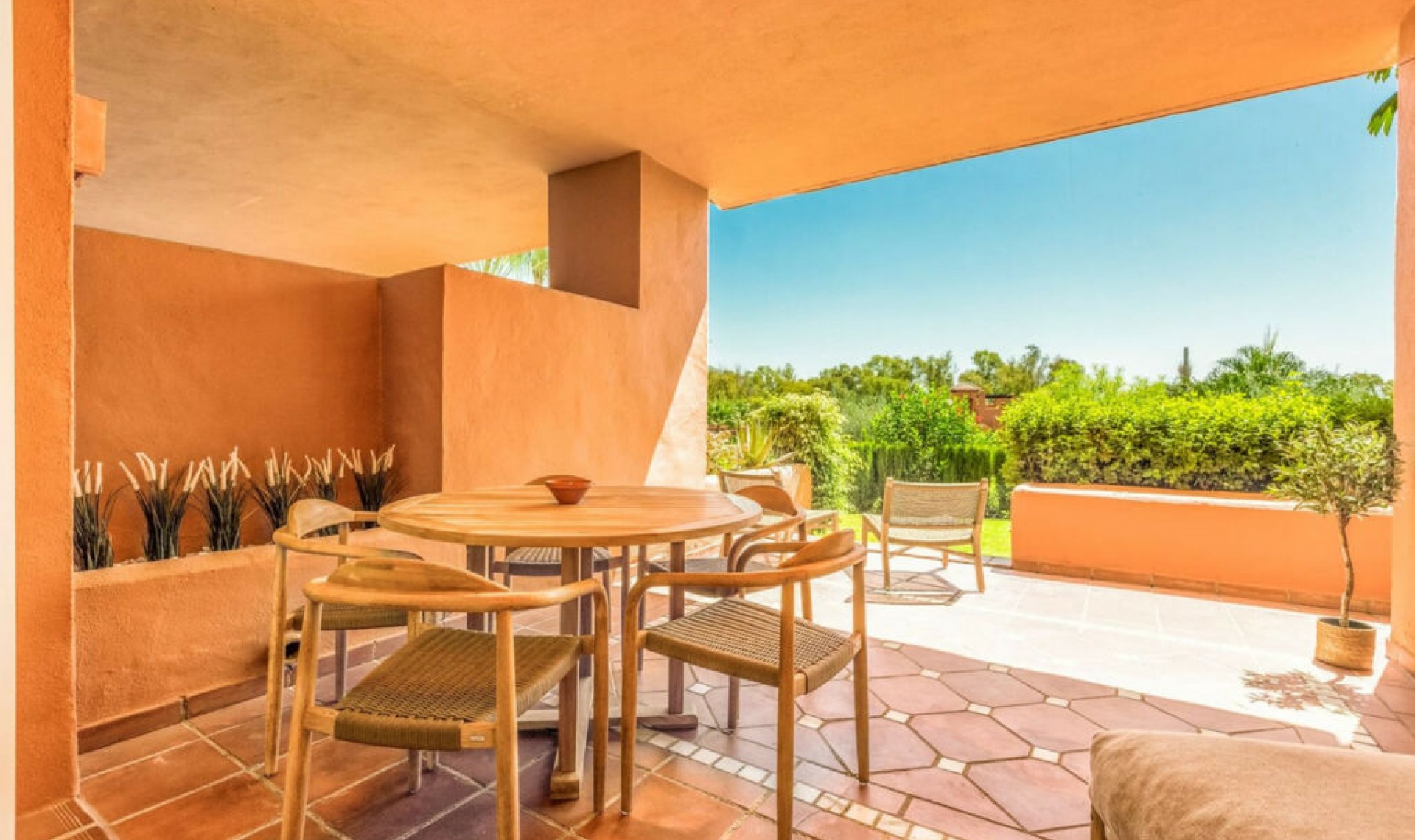 Resale - Apartment -
Marbella