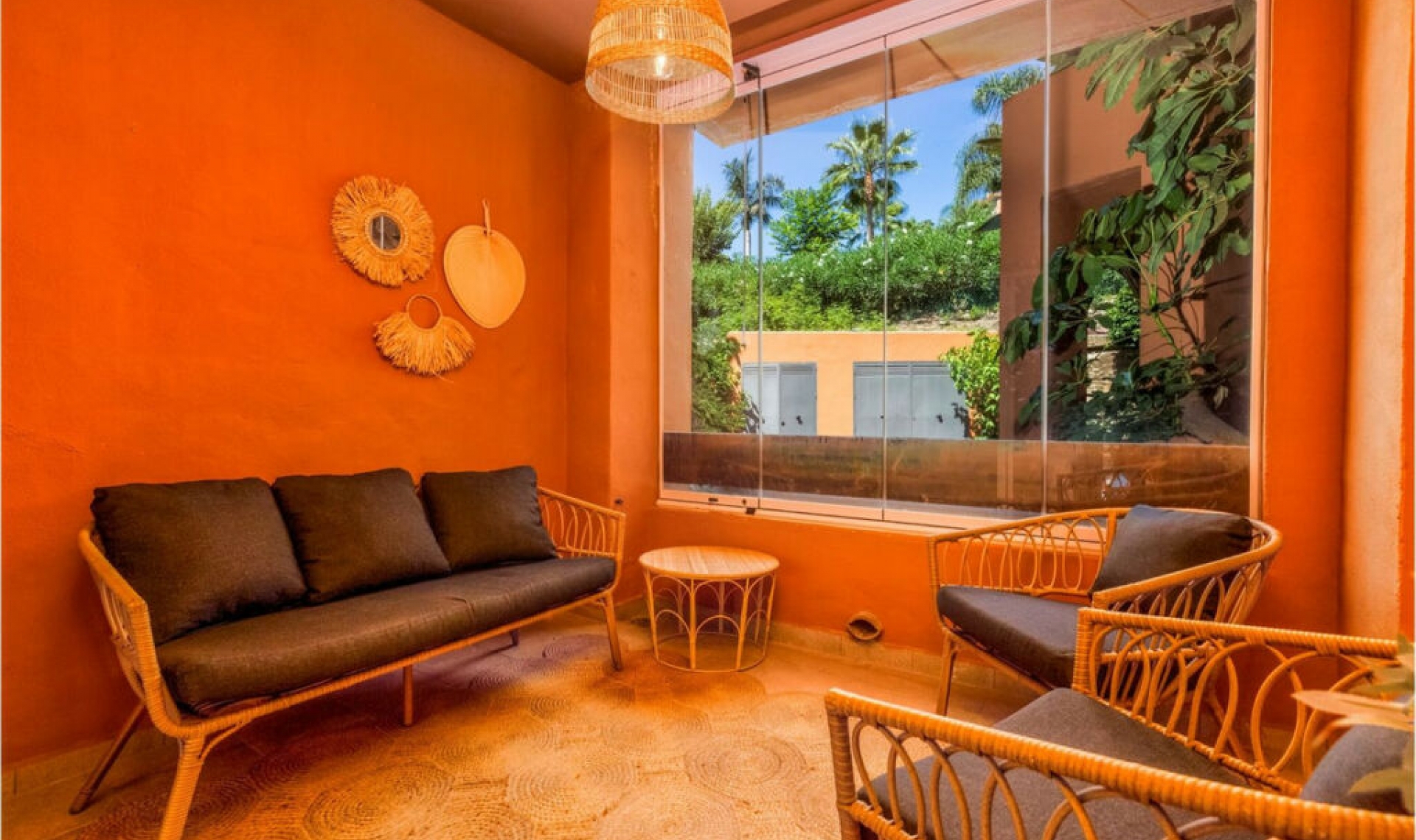 Resale - Apartment -
Marbella