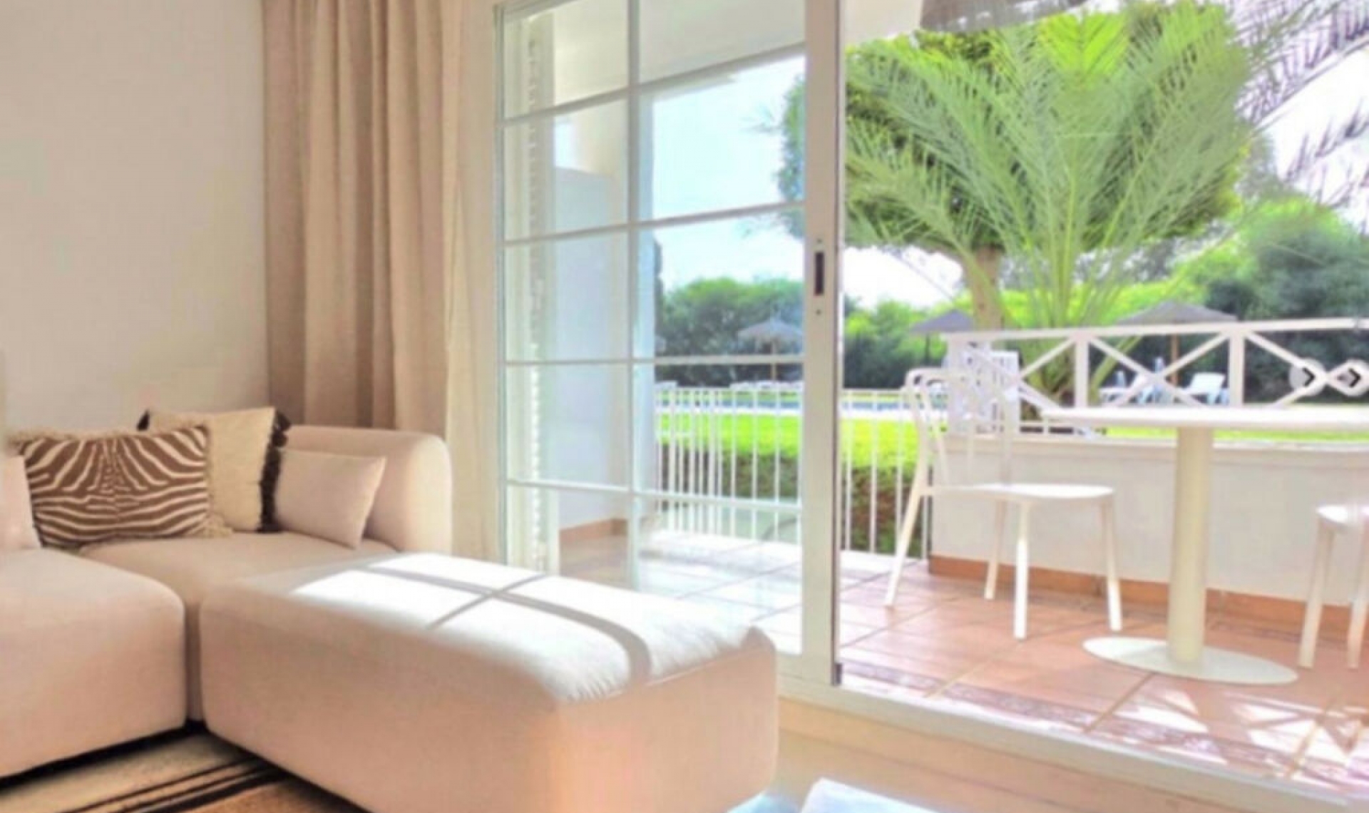 Resale - Apartment -
Marbella