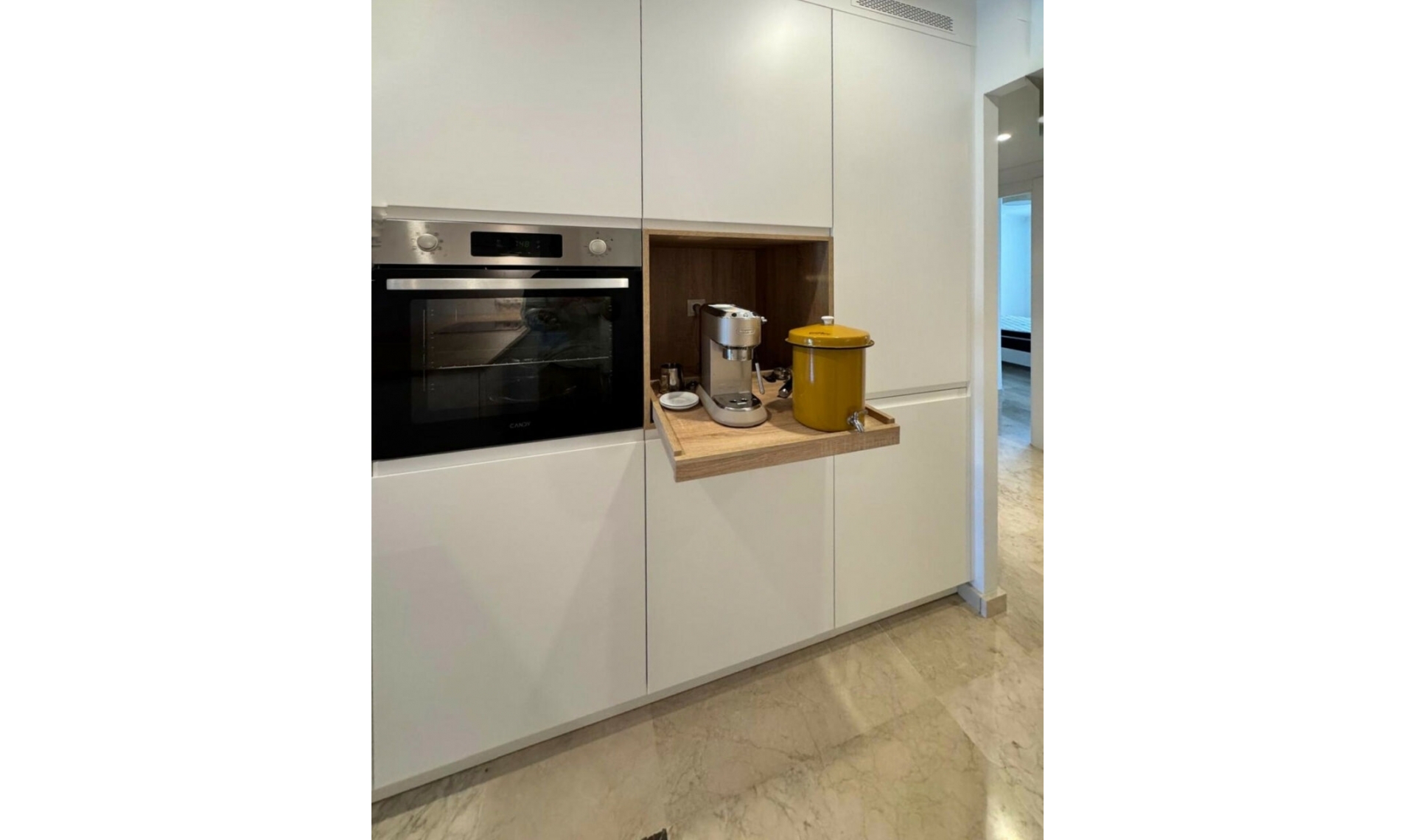 Resale - Apartment -
Marbella