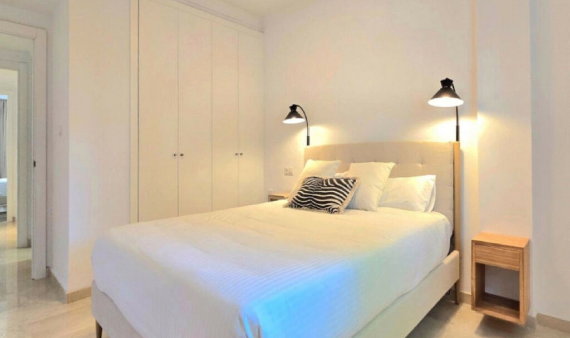 Resale - Apartment -
Marbella