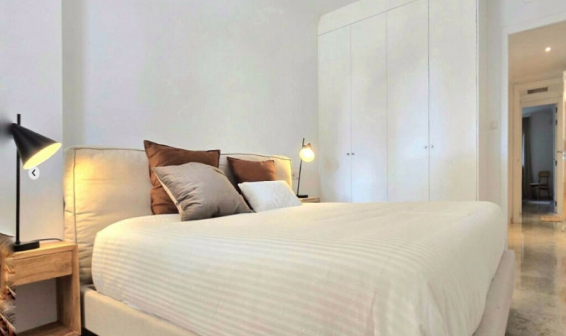 Resale - Apartment -
Marbella