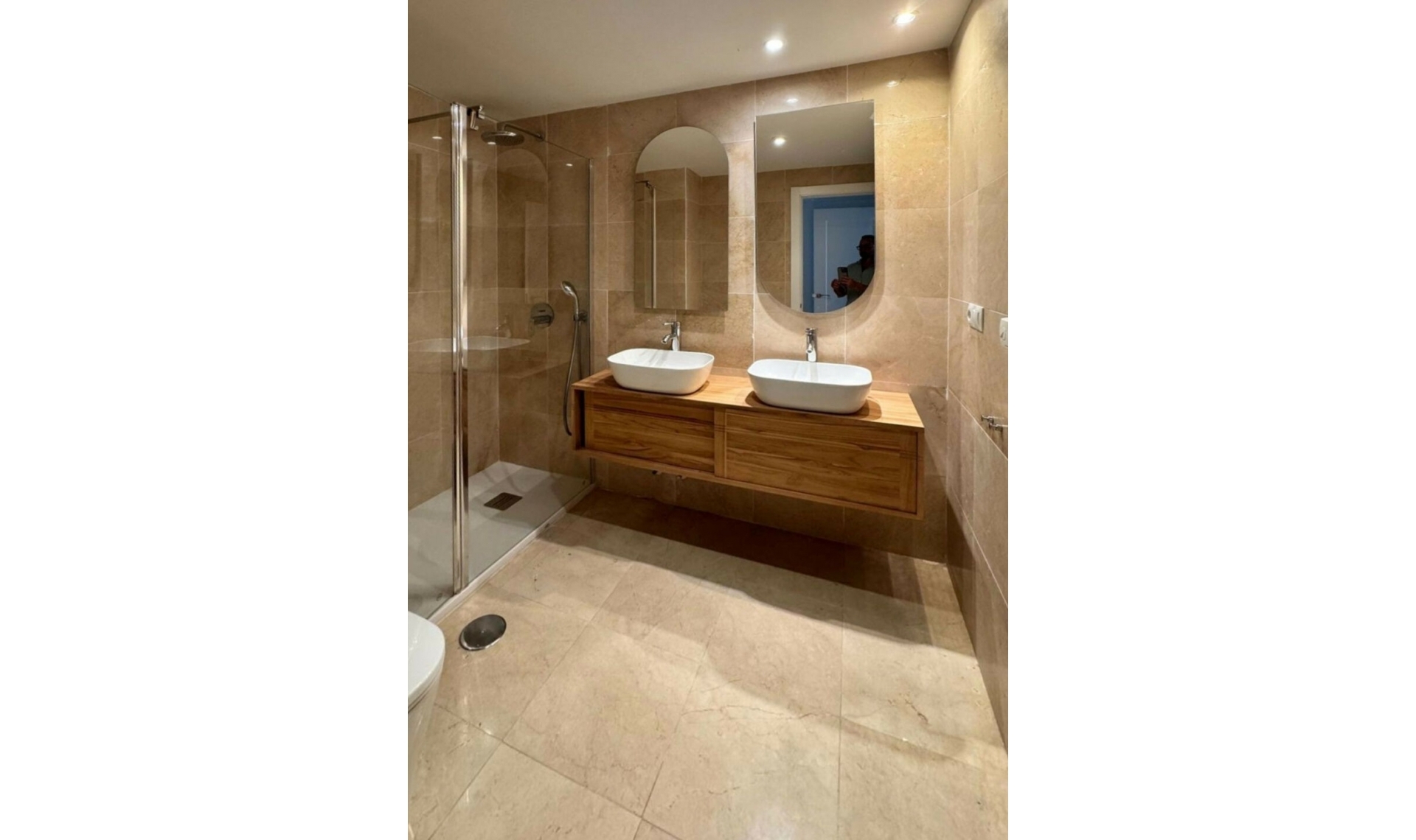 Resale - Apartment -
Marbella