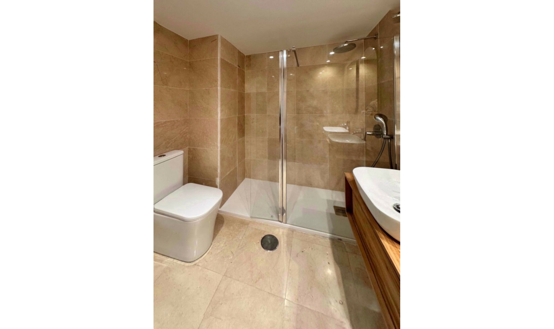 Resale - Apartment -
Marbella