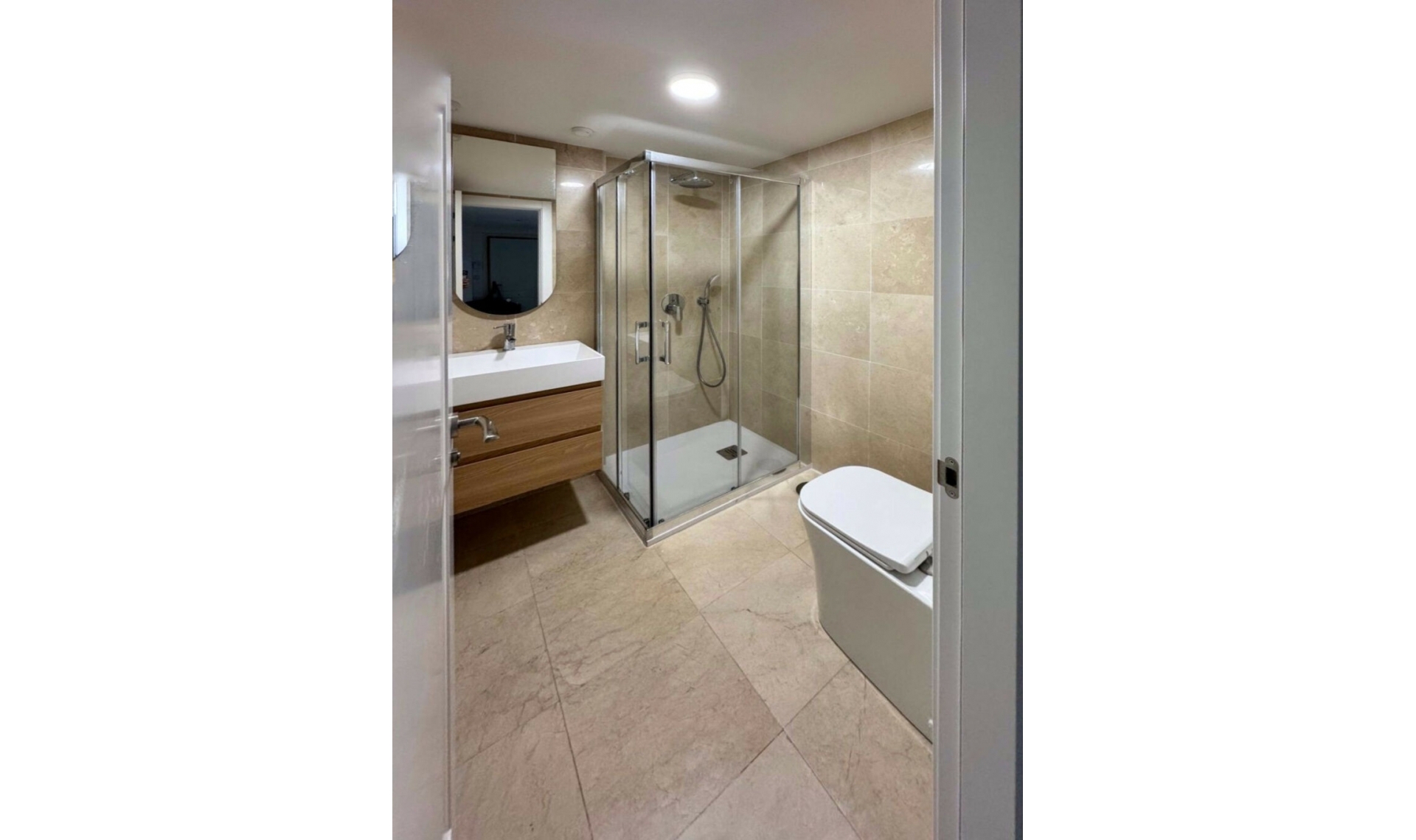 Resale - Apartment -
Marbella