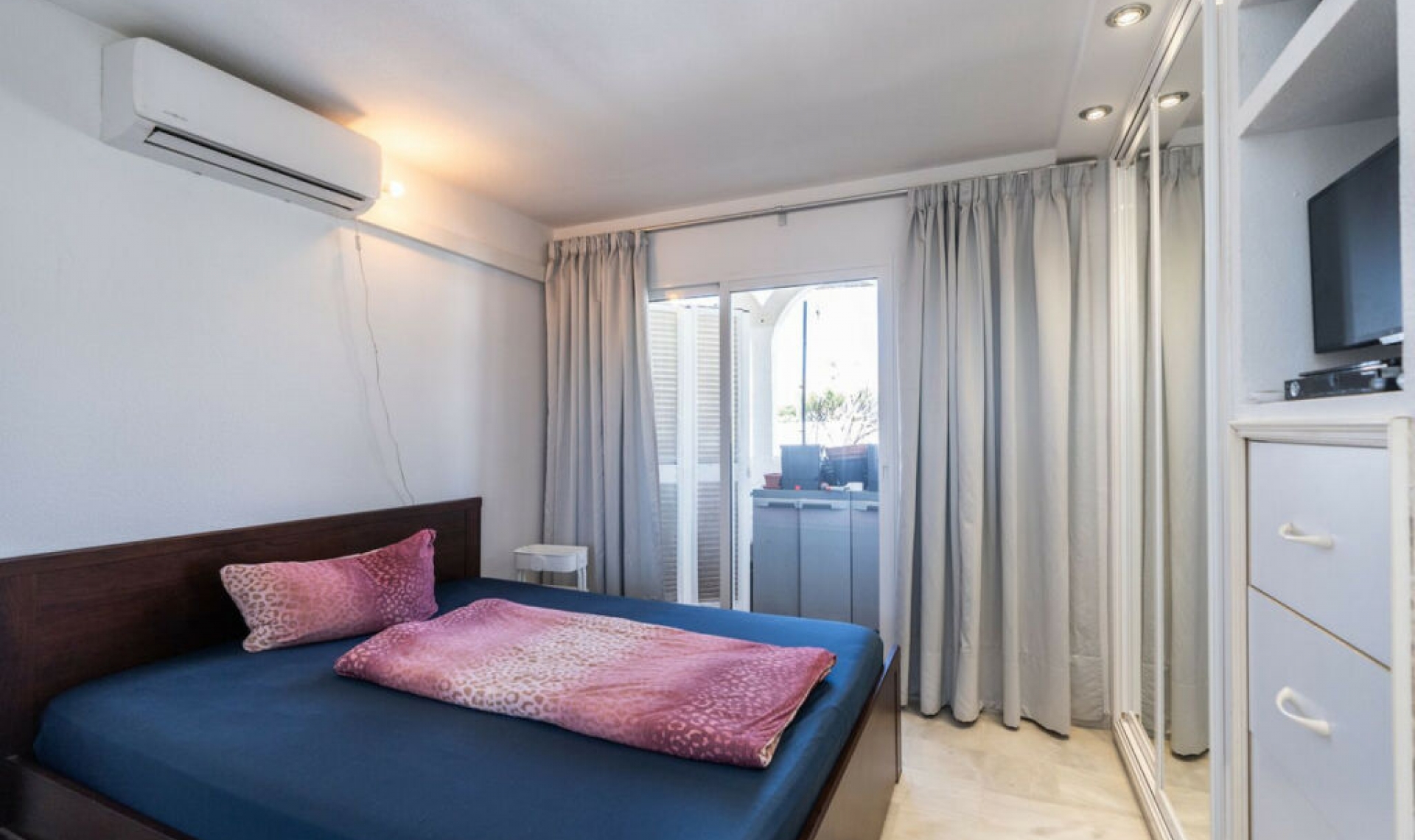 Resale - Apartment -
Marbesa