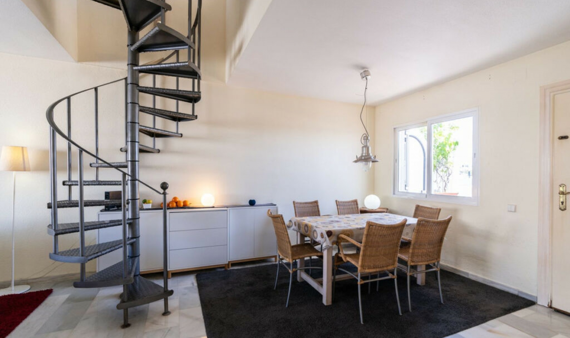 Resale - Apartment -
Marbesa